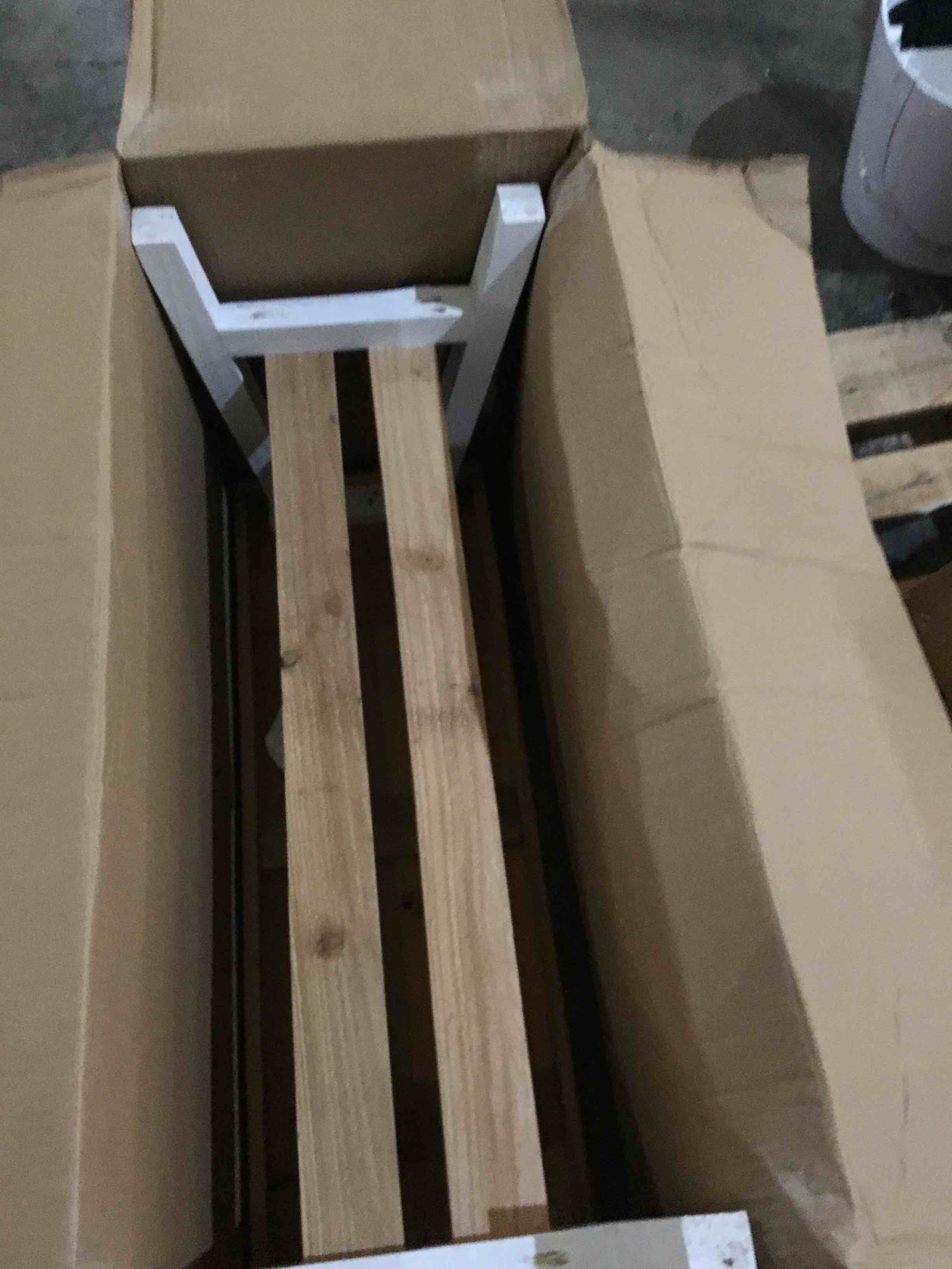 https://s3.amazonaws.com/lotting-images-prod/bidfta/GRN5961142_1713184072098.jpeg