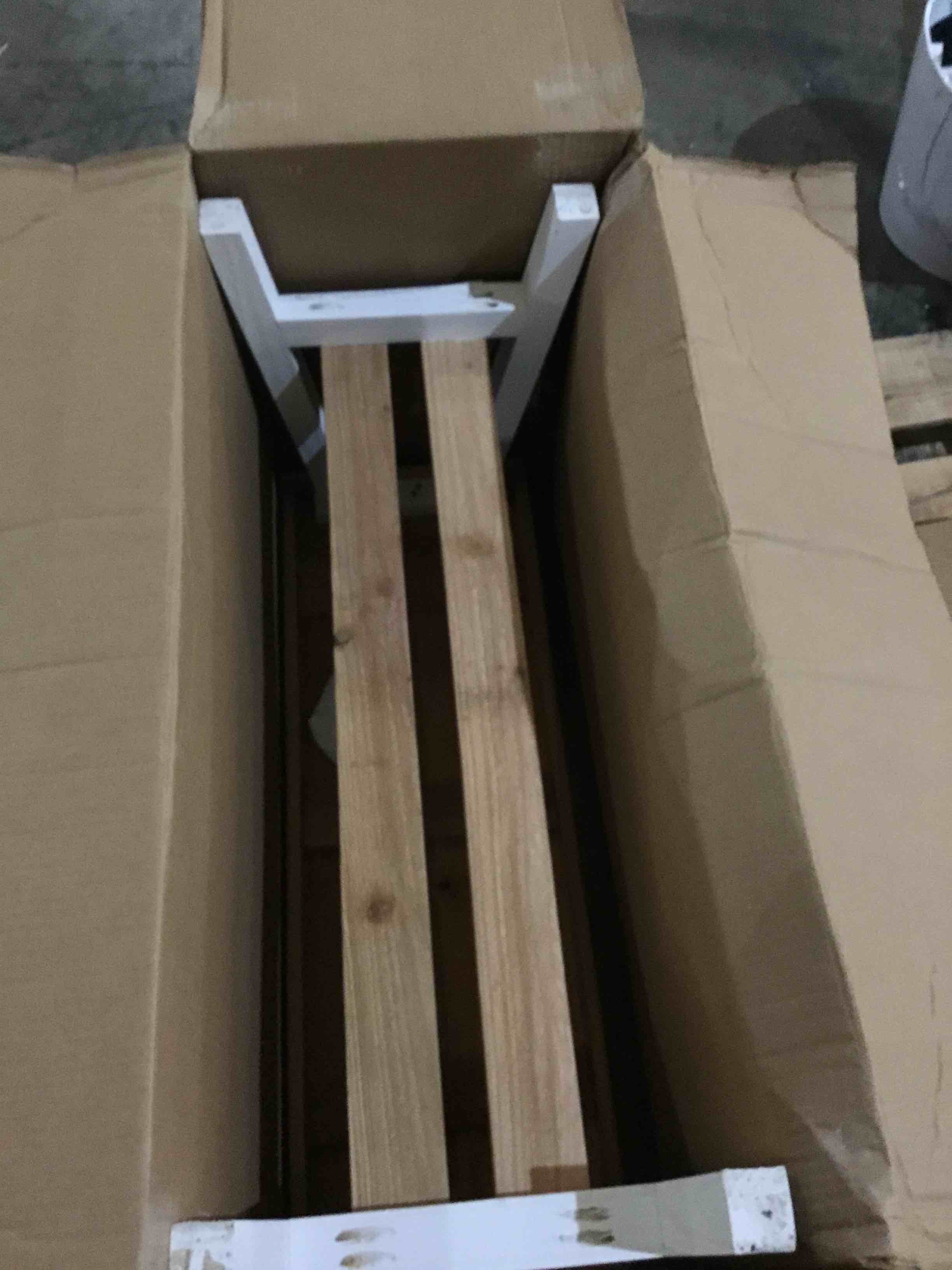 https://s3.amazonaws.com/lotting-images-prod/bidfta/GRN5961142_1713184073567.jpeg