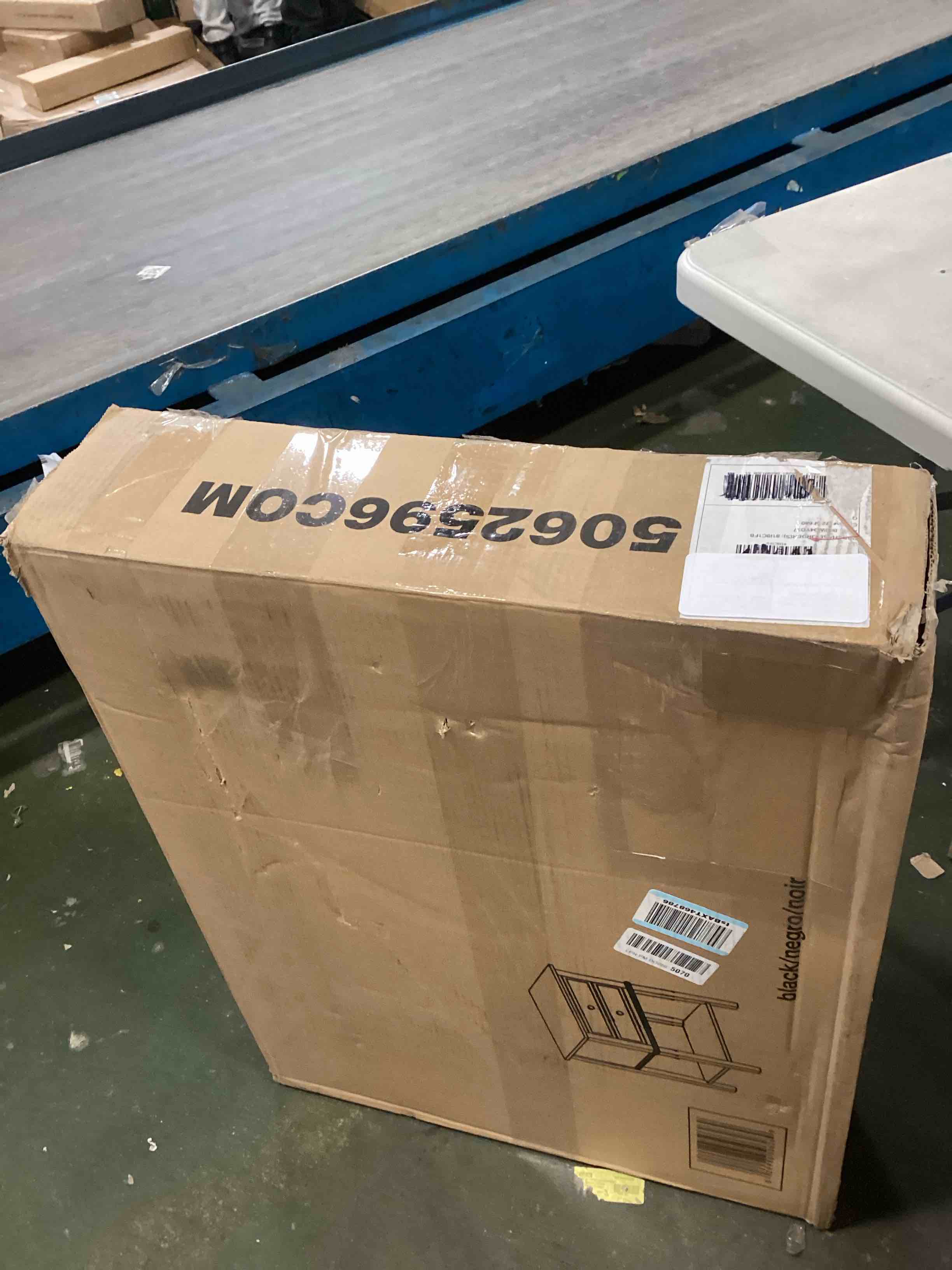 https://s3.amazonaws.com/lotting-images-prod/bidfta/GRN5965623_1736009927365.jpeg