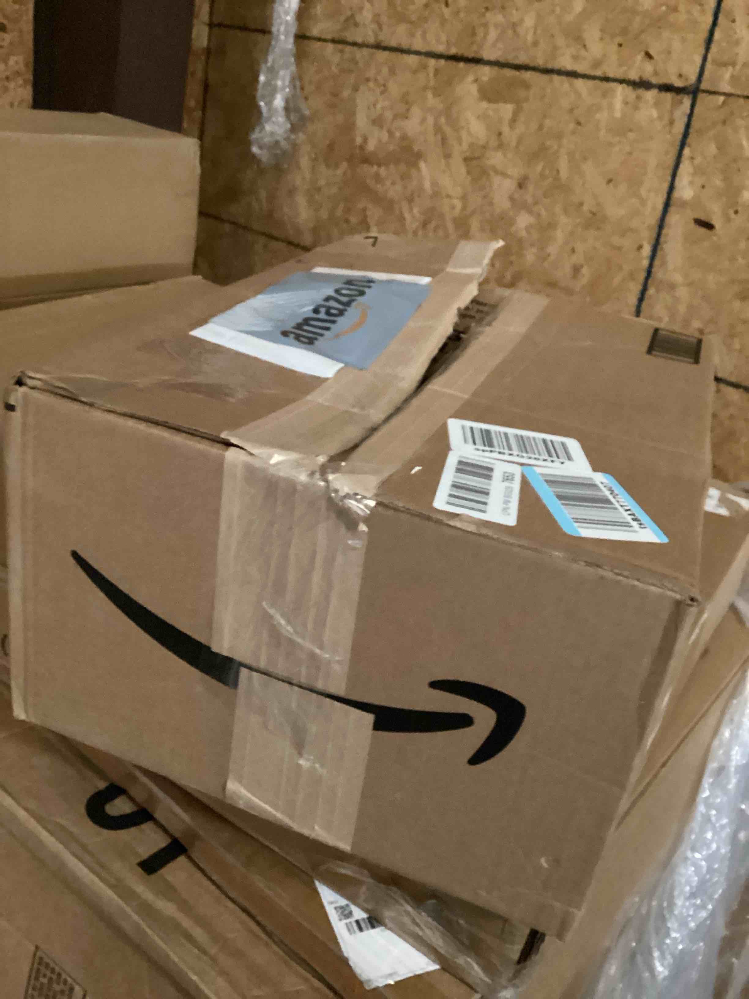 https://s3.amazonaws.com/lotting-images-prod/bidfta/GRN5967215_1730830572519.jpeg