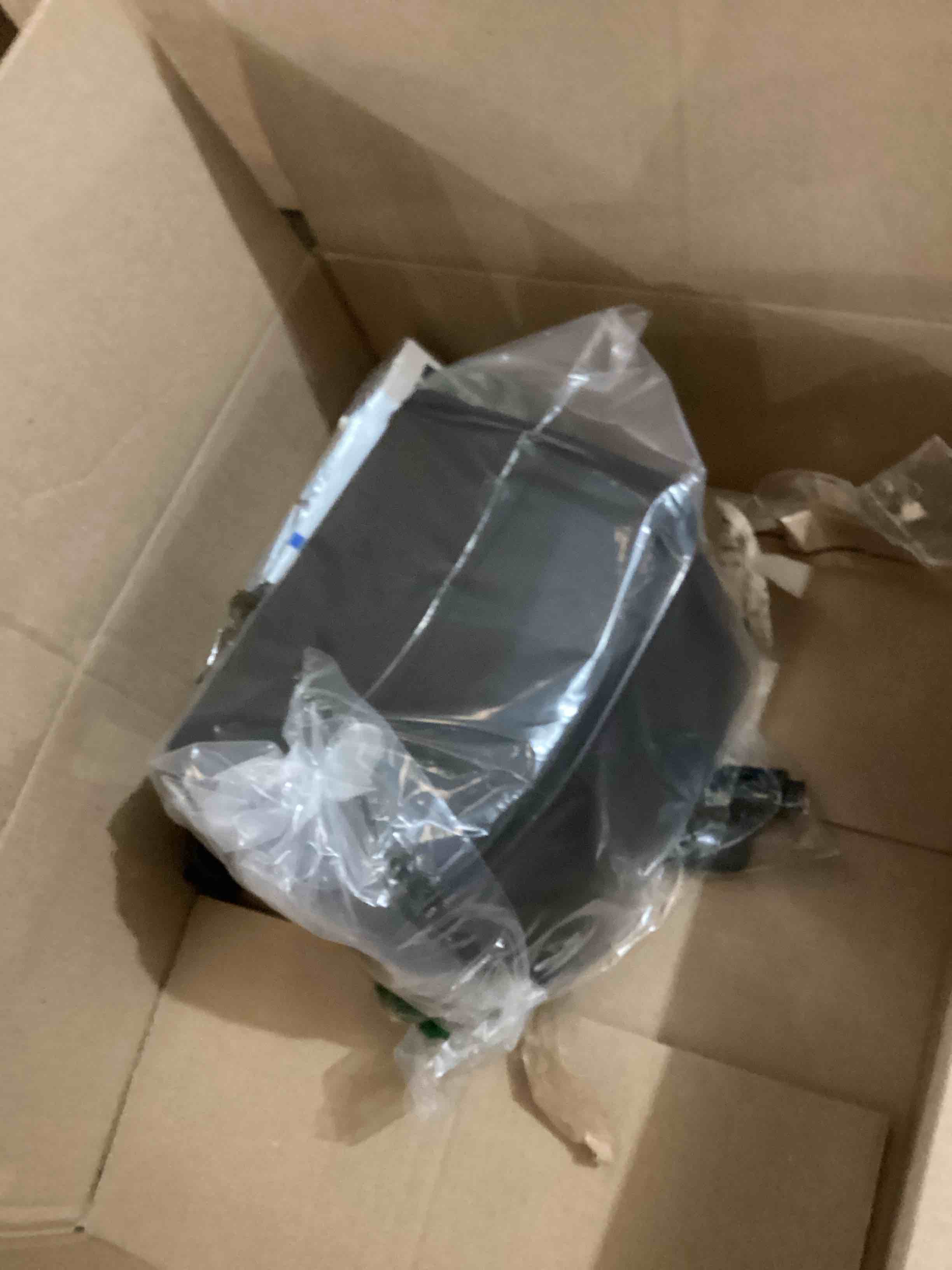 https://s3.amazonaws.com/lotting-images-prod/bidfta/GRN5968963_1717424502836.jpeg