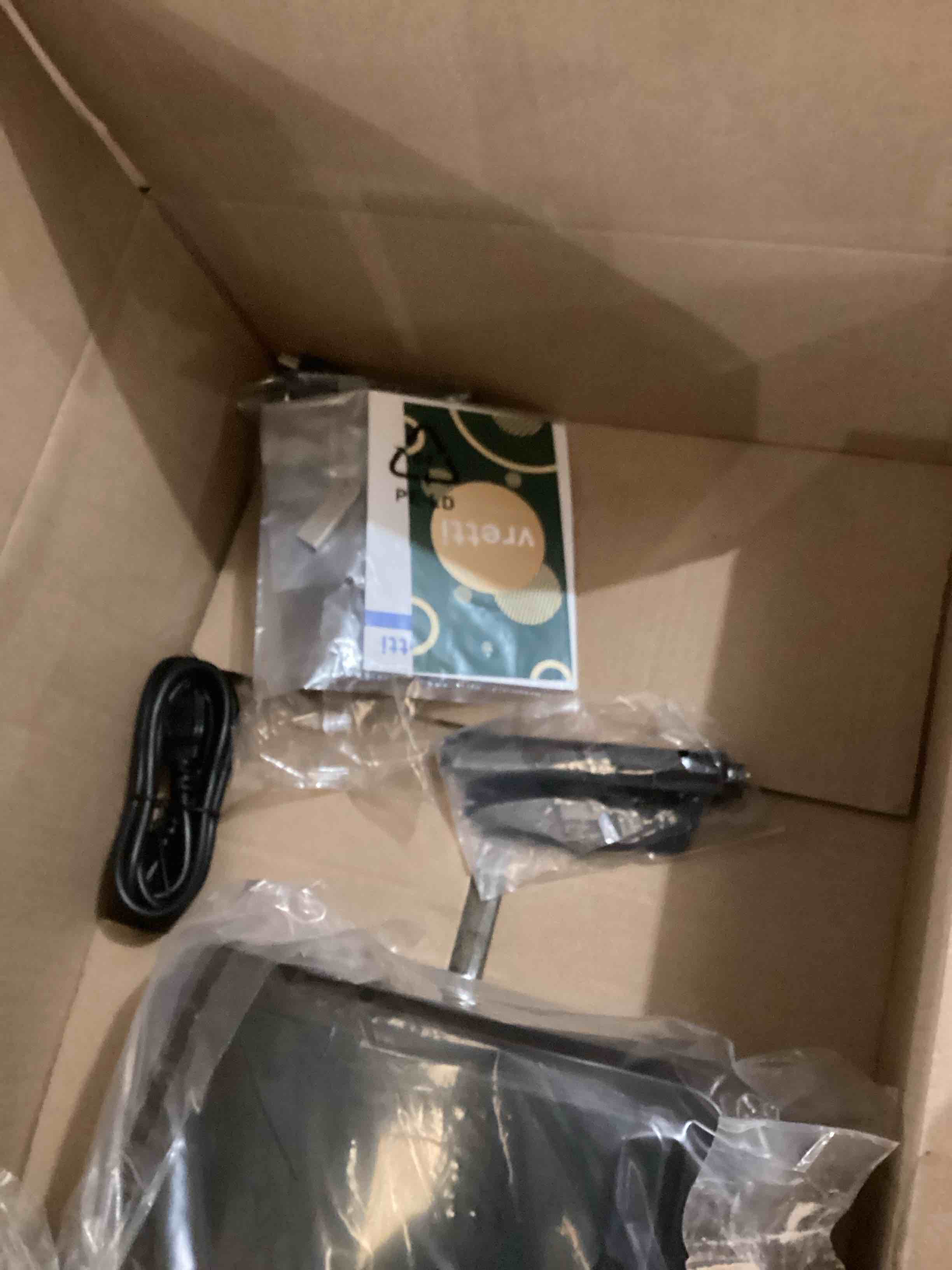 https://s3.amazonaws.com/lotting-images-prod/bidfta/GRN5968963_1717424528080.jpeg