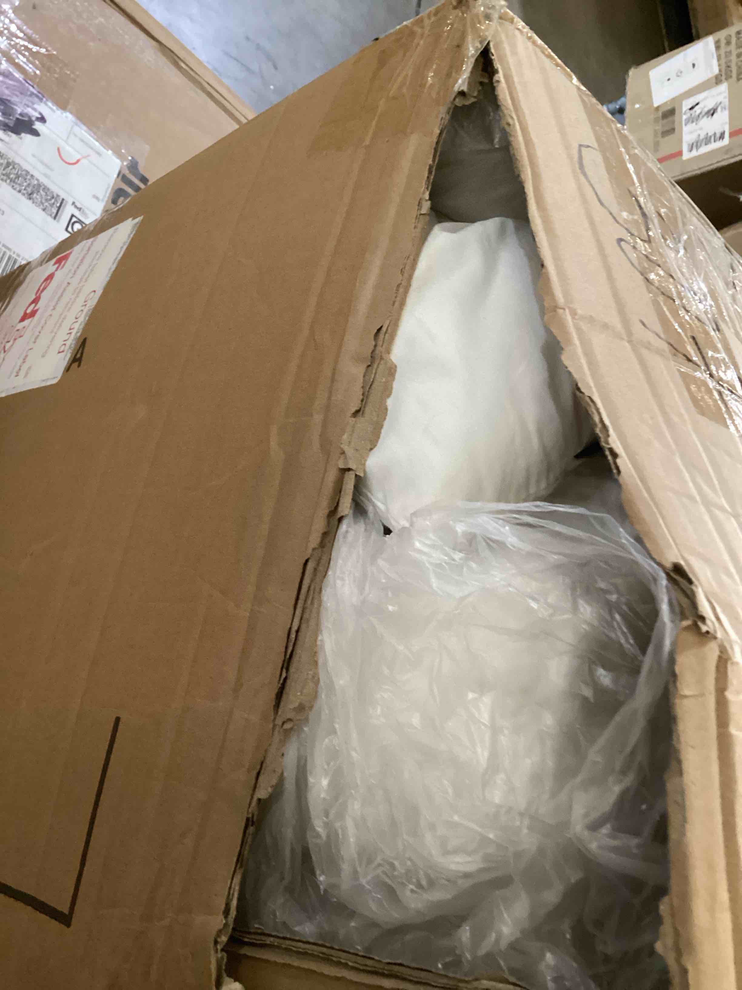 https://s3.amazonaws.com/lotting-images-prod/bidfta/GRN5969408_1718128344633.jpeg