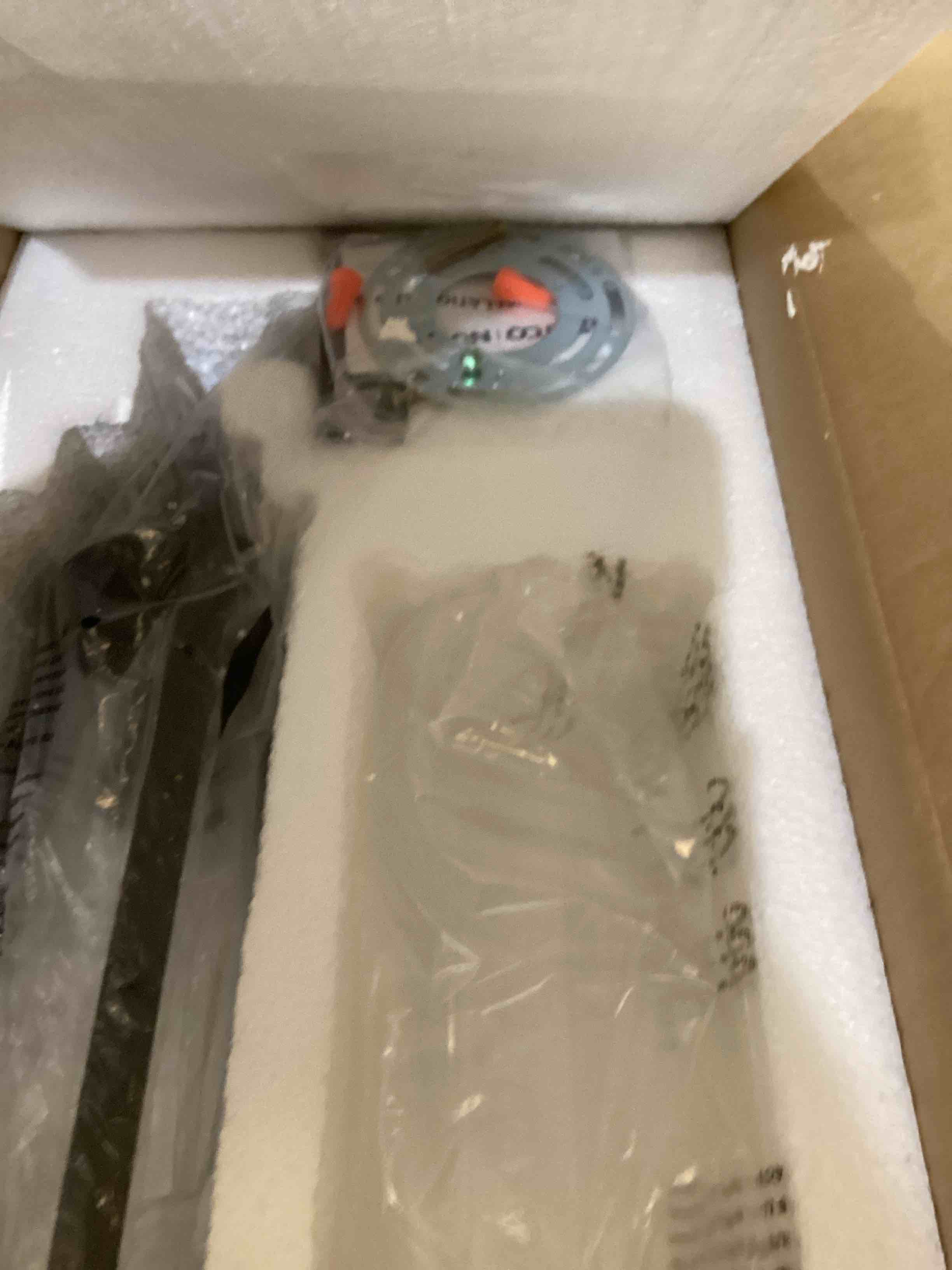 https://s3.amazonaws.com/lotting-images-prod/bidfta/GRN5970133_1719926903115.jpeg