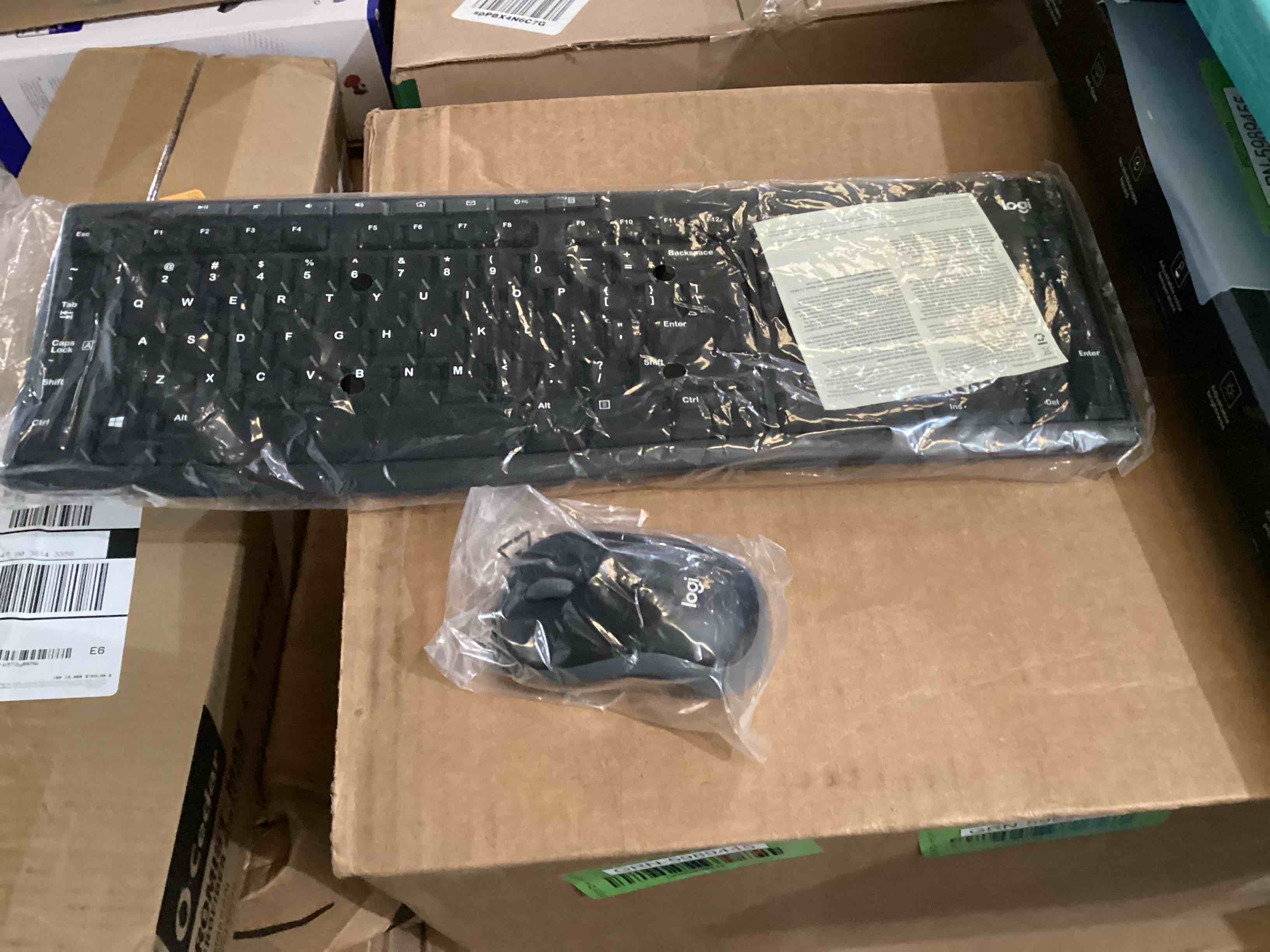 https://s3.amazonaws.com/lotting-images-prod/bidfta/GRN5989453_1729524222015.jpeg