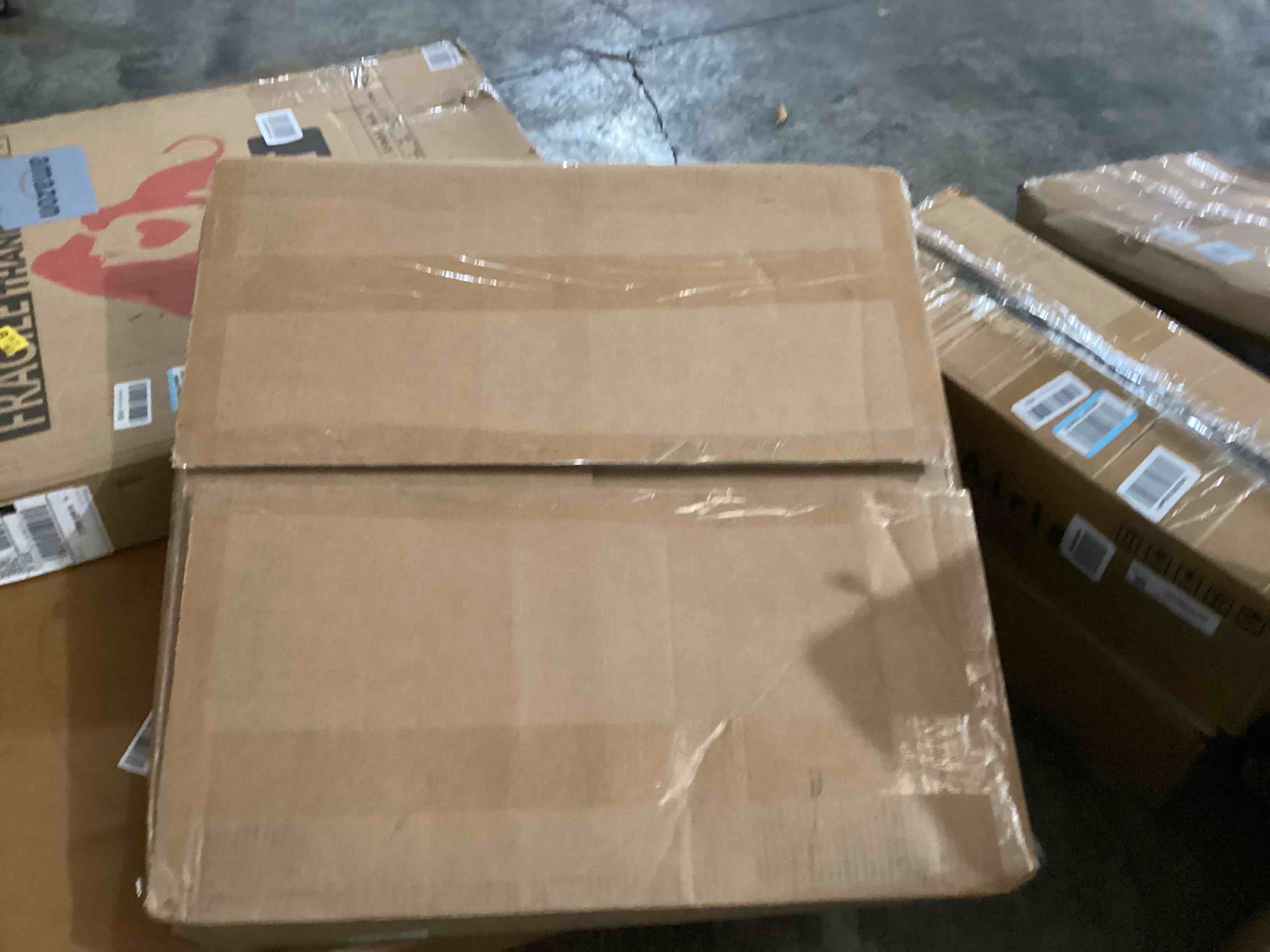 https://s3.amazonaws.com/lotting-images-prod/bidfta/GRN5989502_1729603986905.jpeg