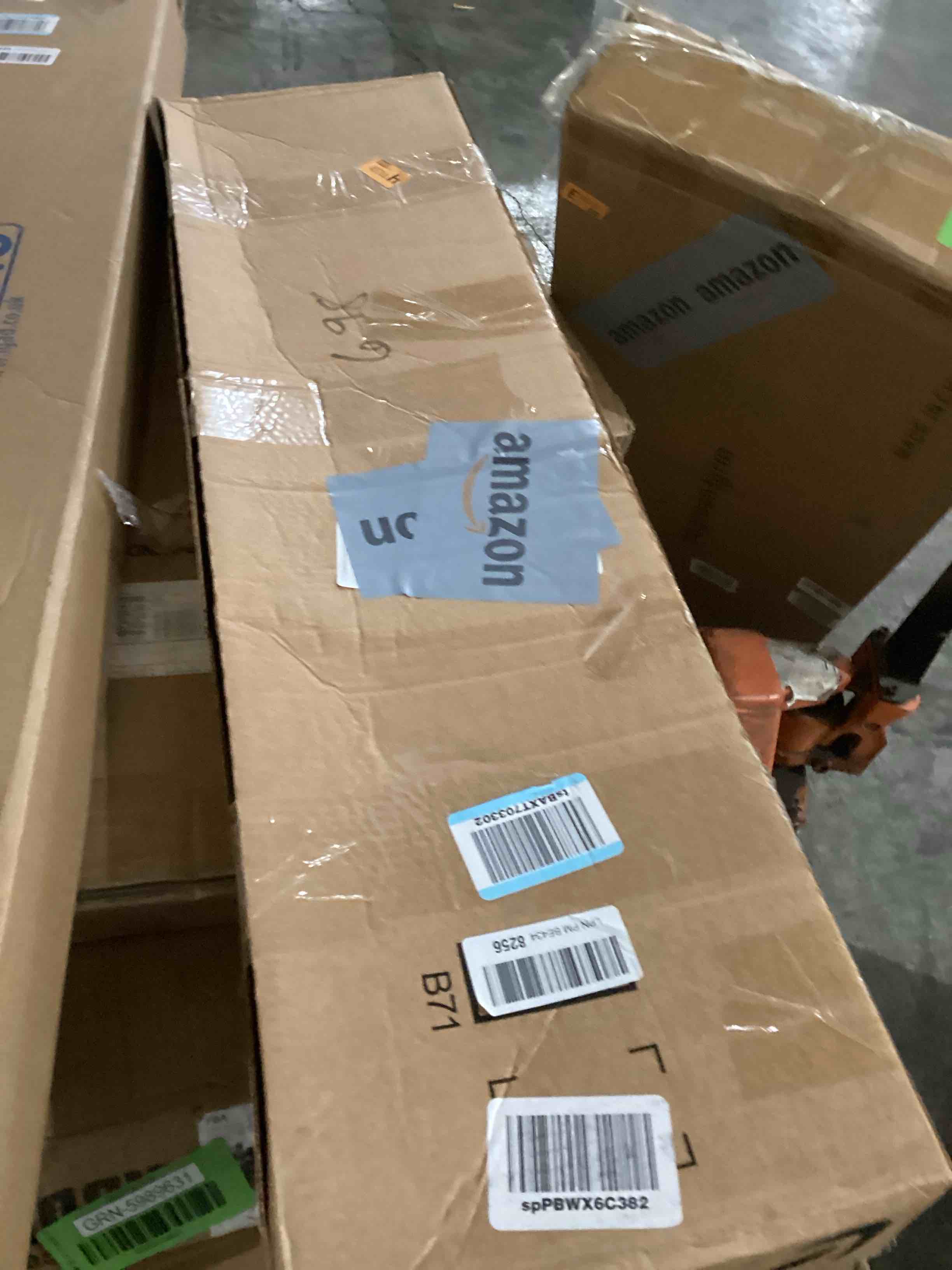 https://s3.amazonaws.com/lotting-images-prod/bidfta/GRN5989639_1729686675351.jpeg