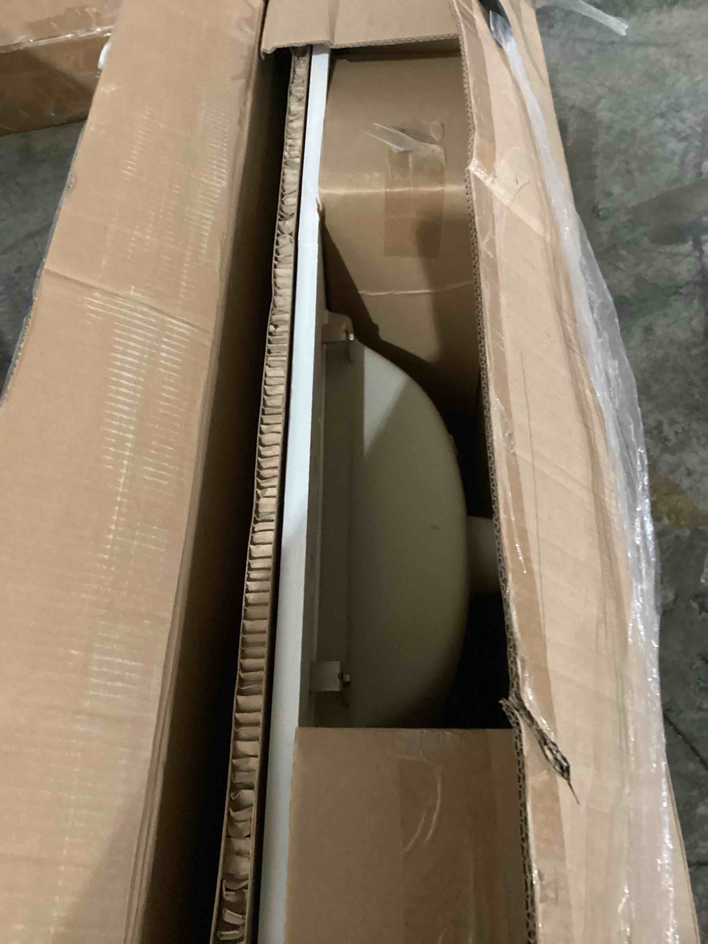 https://s3.amazonaws.com/lotting-images-prod/bidfta/GRN5989832_1729862927768.jpeg