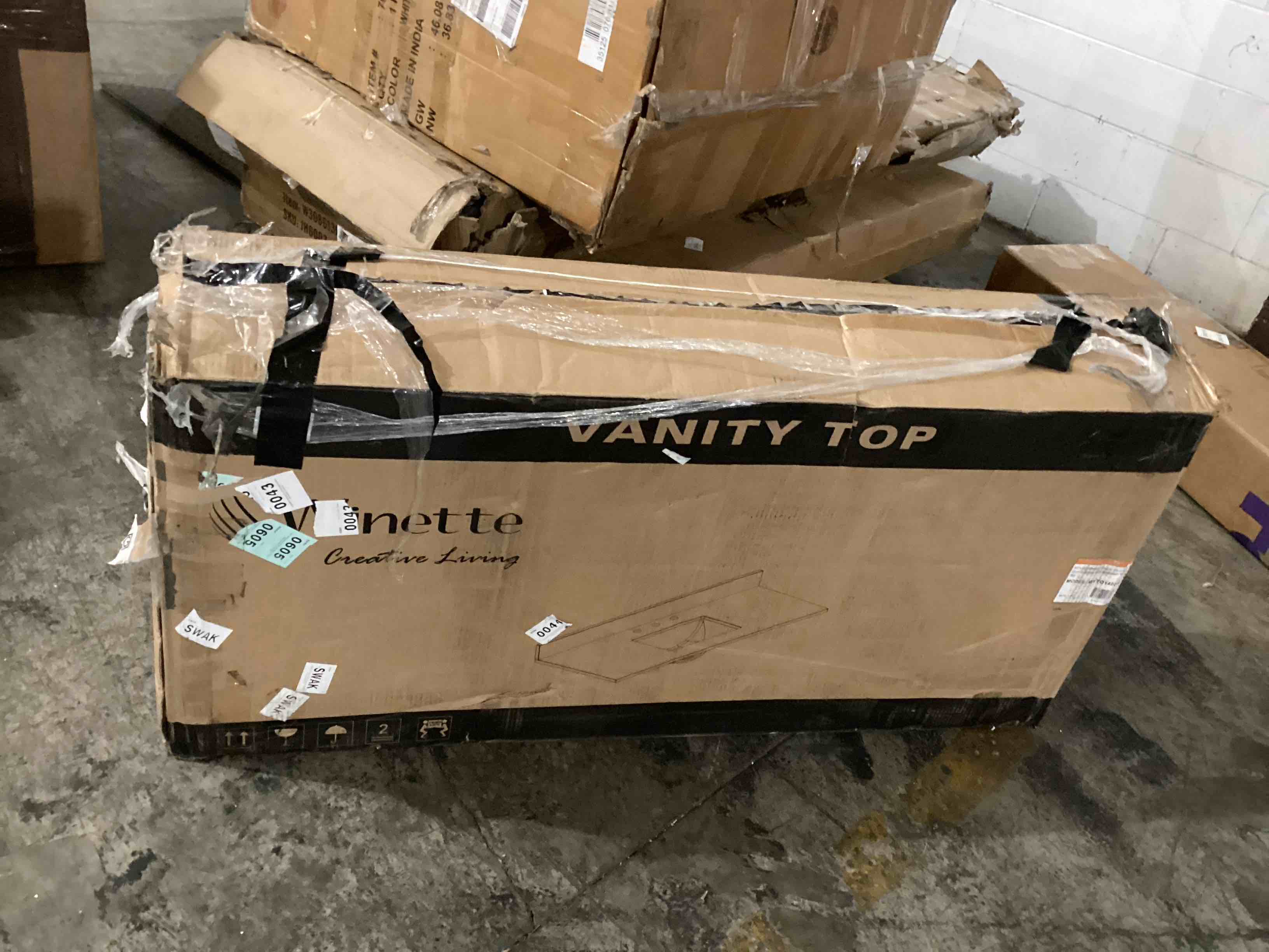 https://s3.amazonaws.com/lotting-images-prod/bidfta/GRN5989832_1729862935125.jpeg