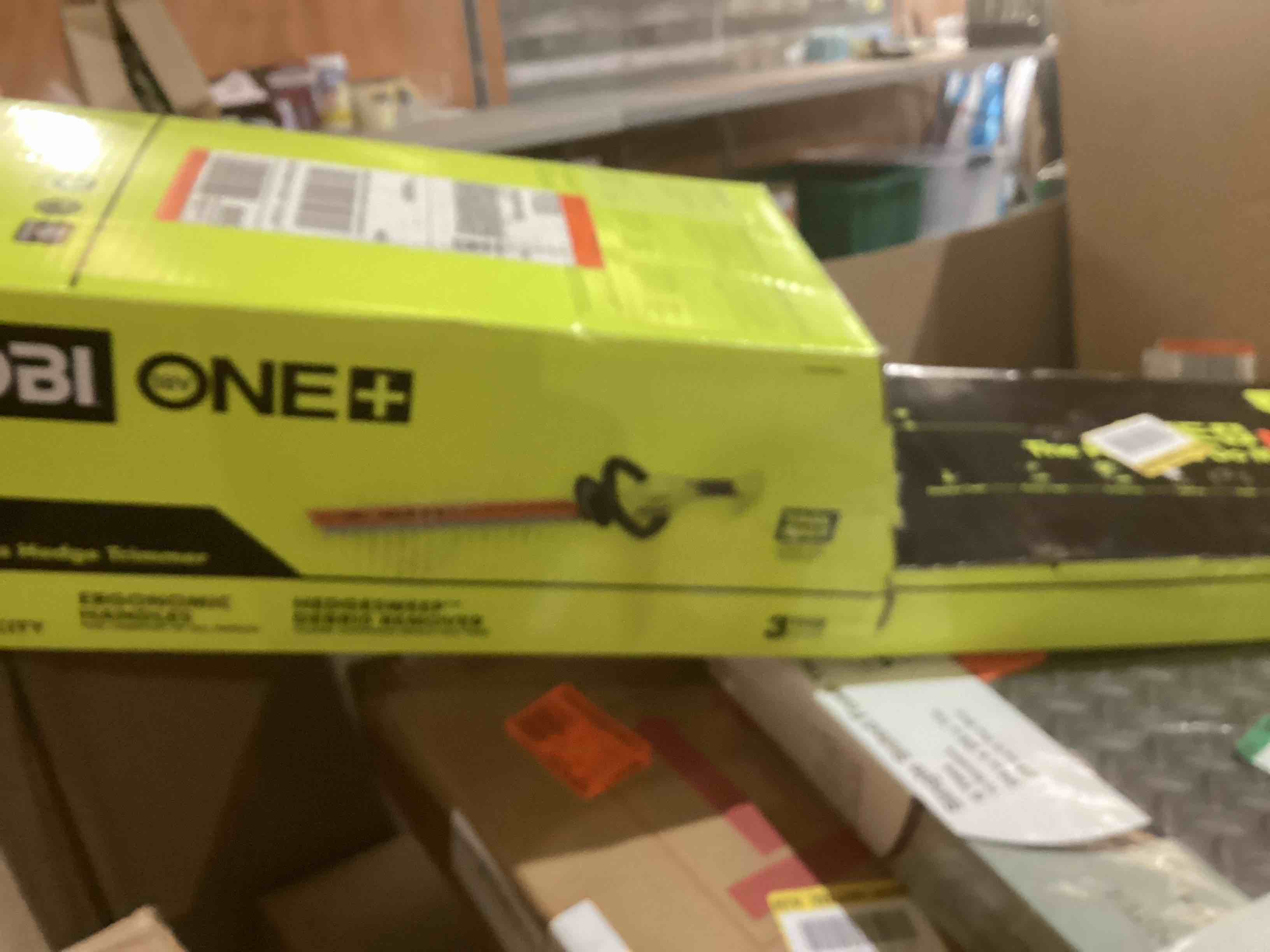https://s3.amazonaws.com/lotting-images-prod/bidfta/GRN5991649_1709316996906.jpeg