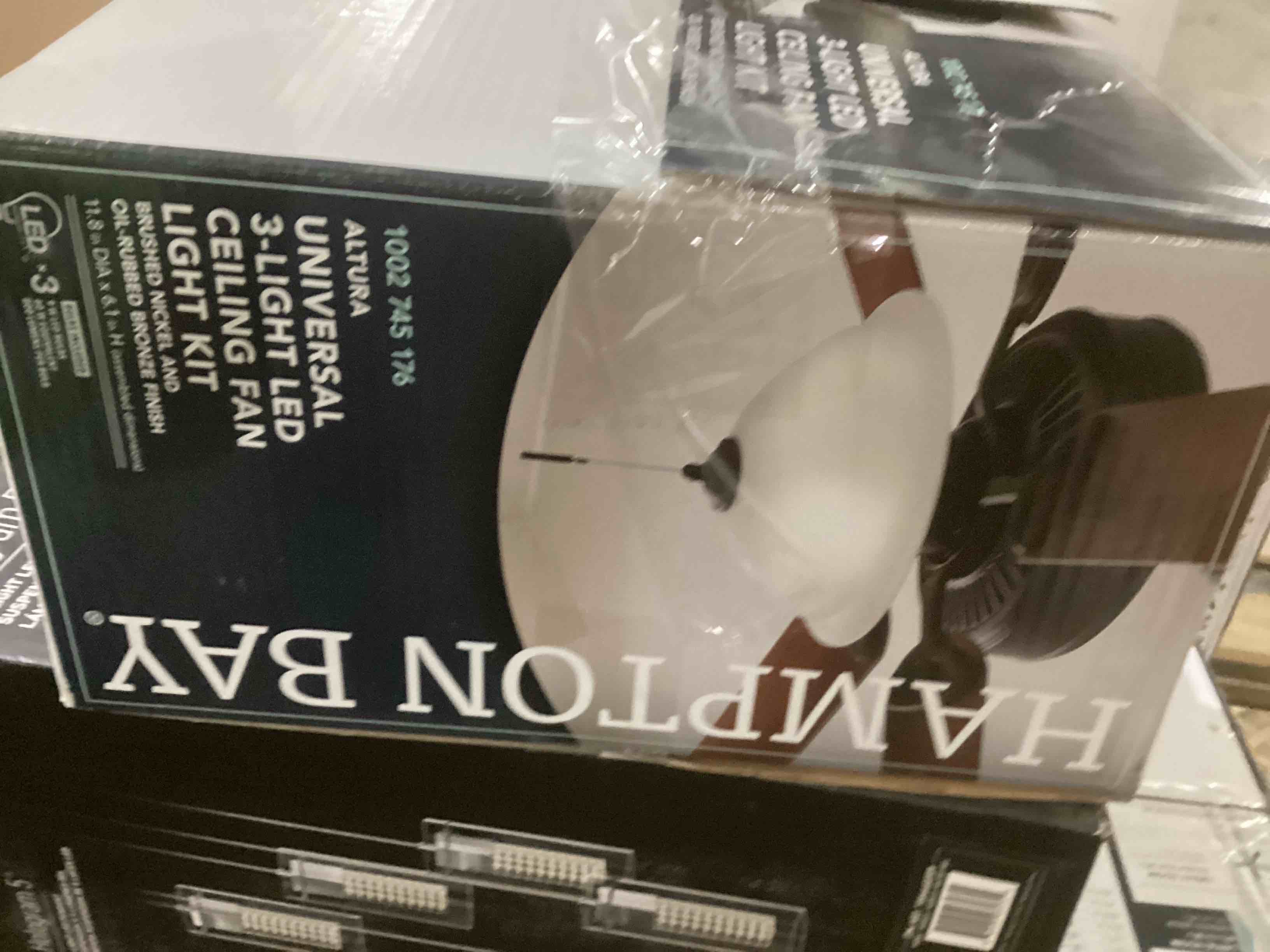 https://s3.amazonaws.com/lotting-images-prod/bidfta/GRN5991708_1709558732610.jpeg