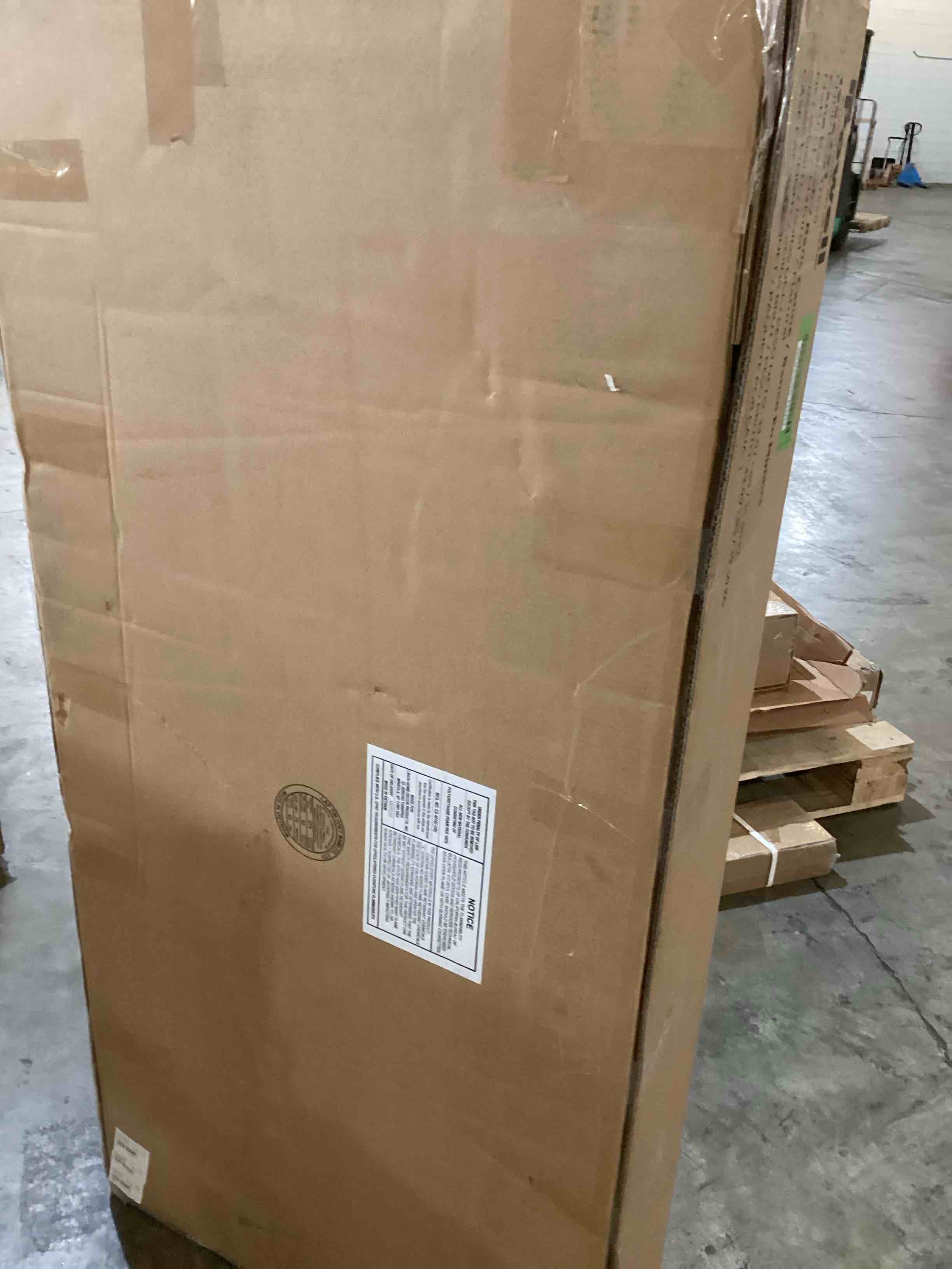 https://s3.amazonaws.com/lotting-images-prod/bidfta/GRN5992896_1710944966962.jpeg