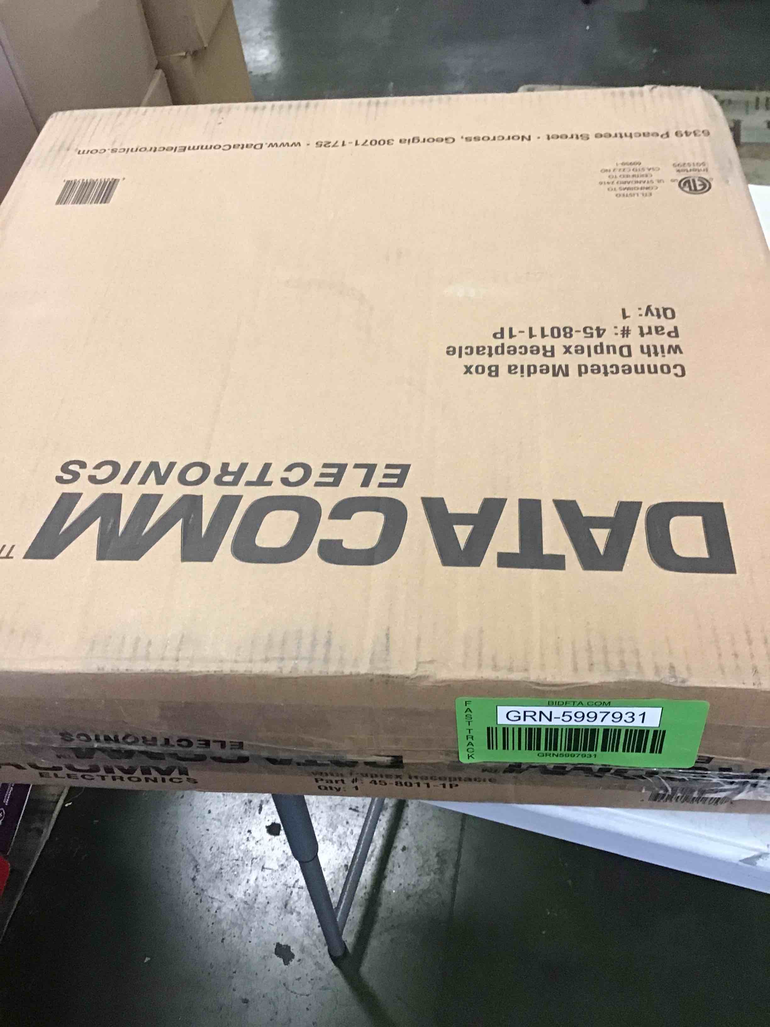 https://s3.amazonaws.com/lotting-images-prod/bidfta/GRN5997931_1709759570945.jpeg