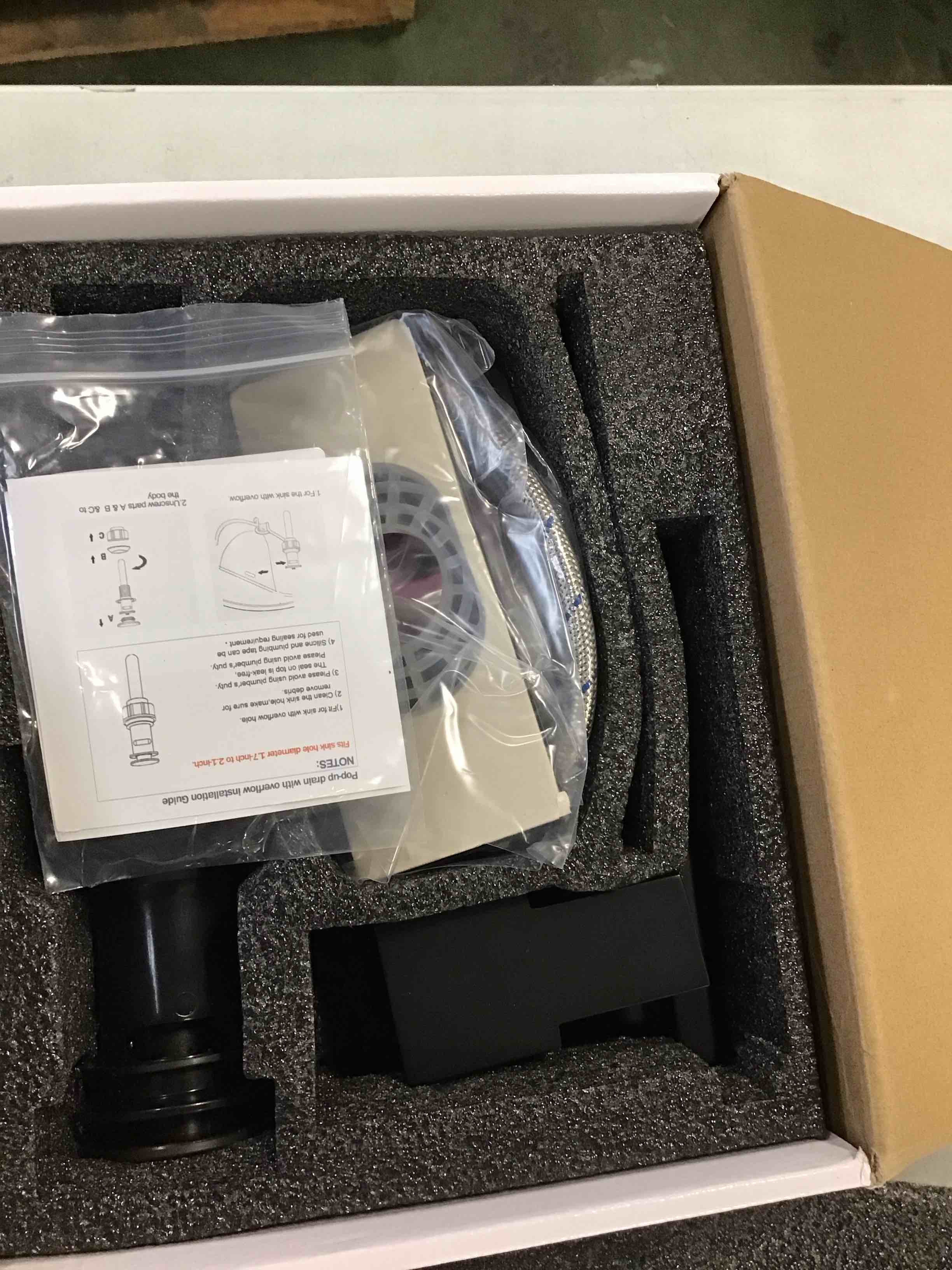 https://s3.amazonaws.com/lotting-images-prod/bidfta/GRN5998215_1709908642522.jpeg