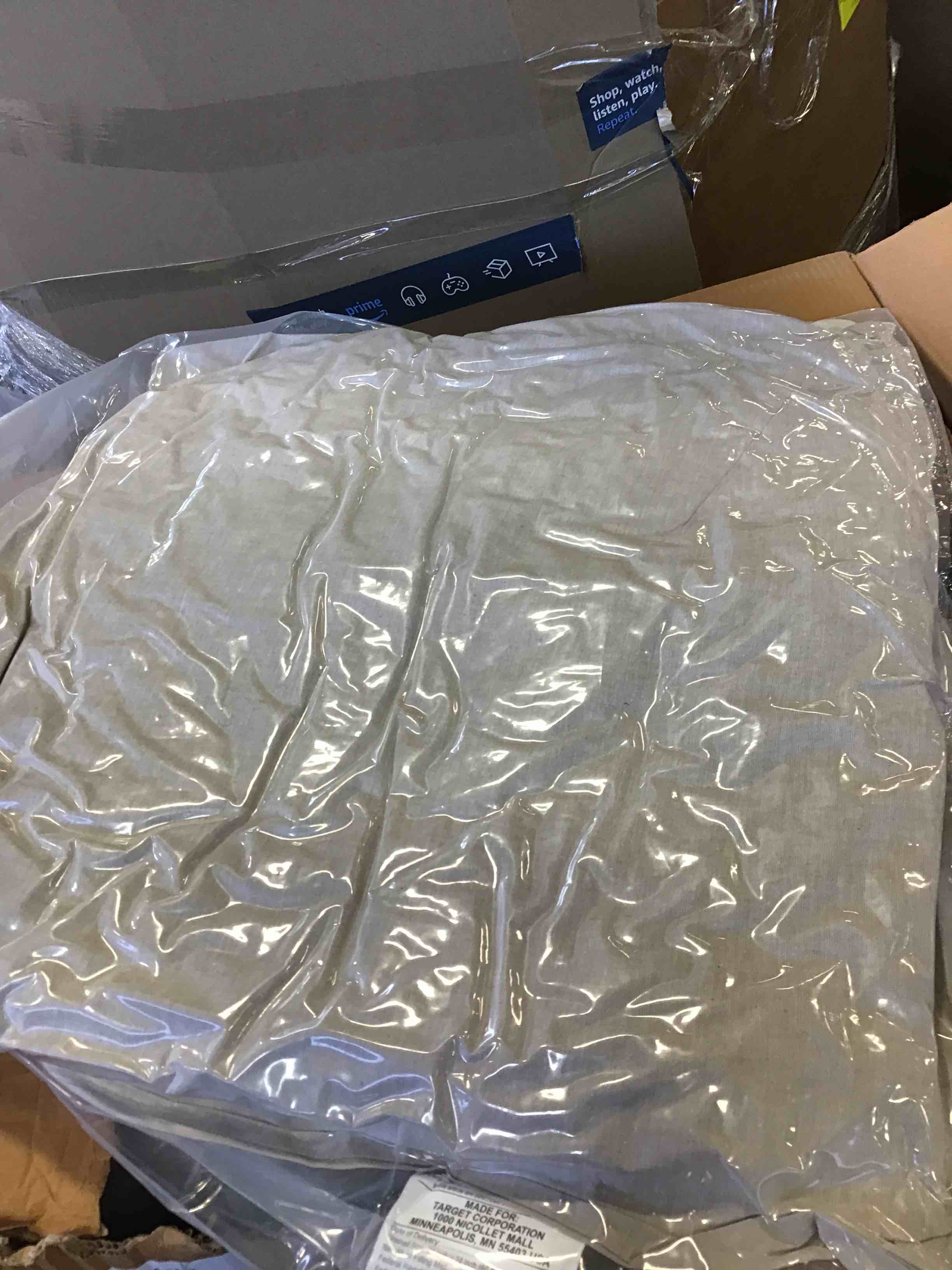 Threshold 24x24 beige pillows box of 3 