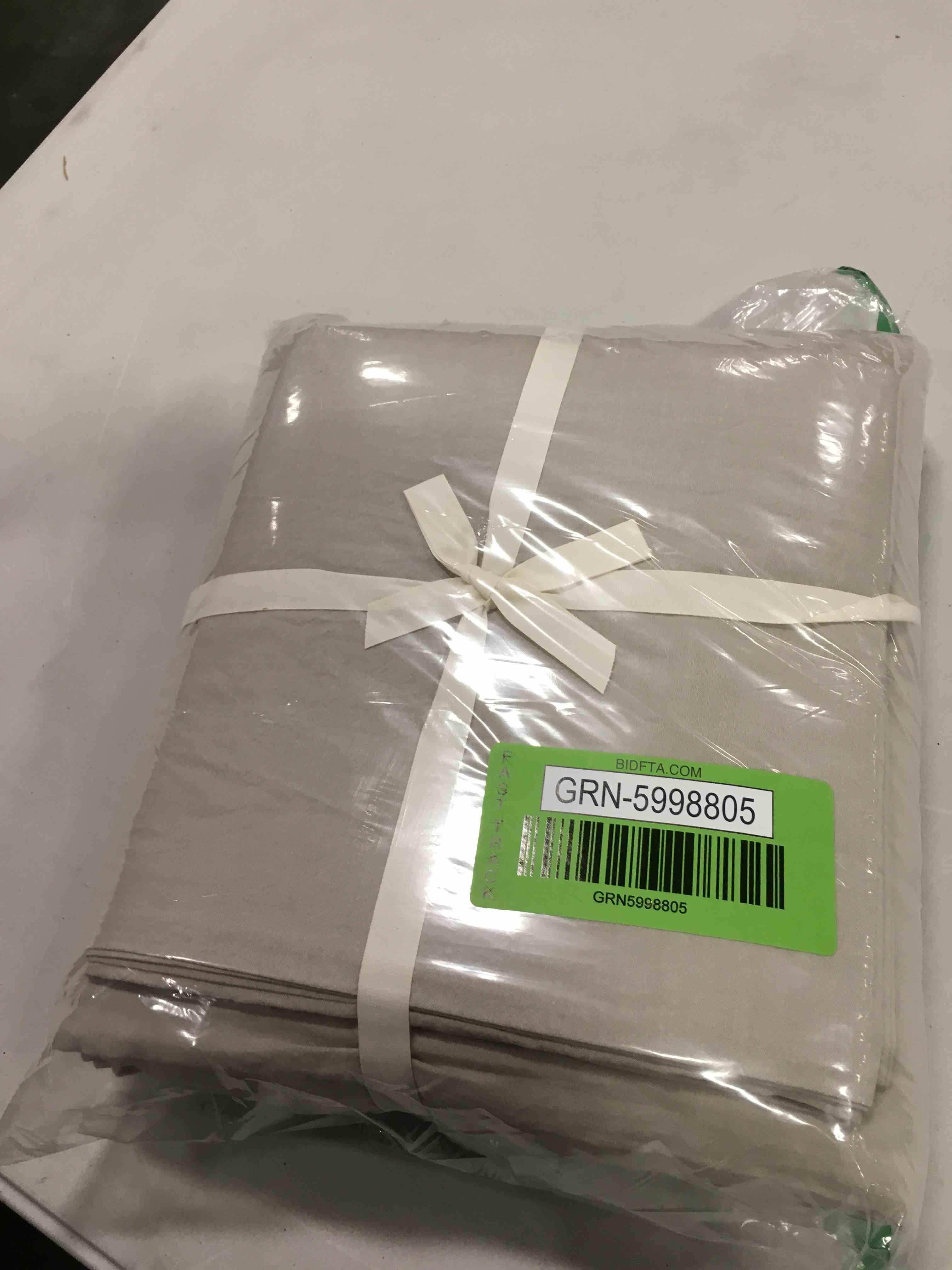https://s3.amazonaws.com/lotting-images-prod/bidfta/GRN5998805_1710503224823.jpeg