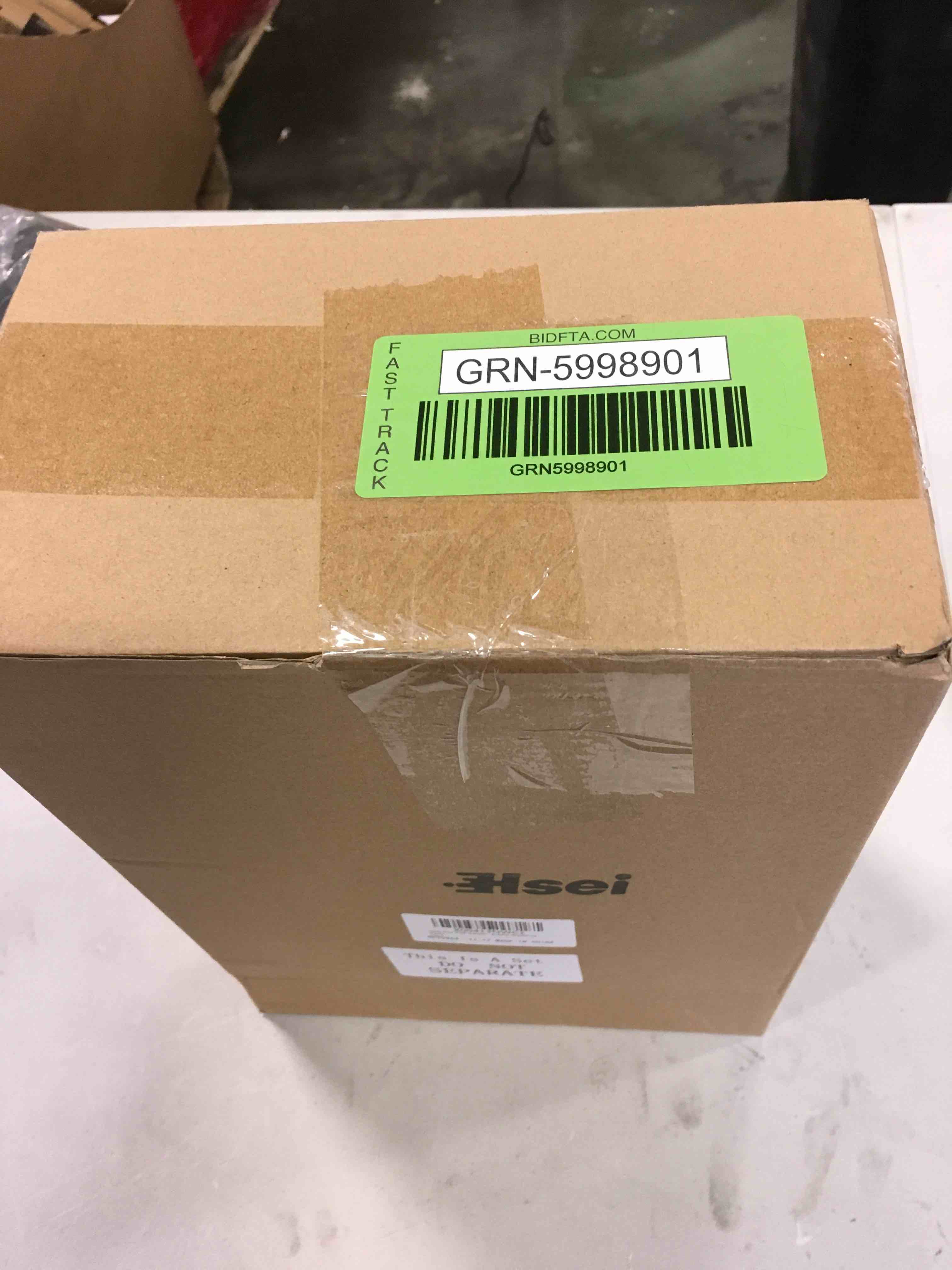 https://s3.amazonaws.com/lotting-images-prod/bidfta/GRN5998901_1710516924807.jpeg