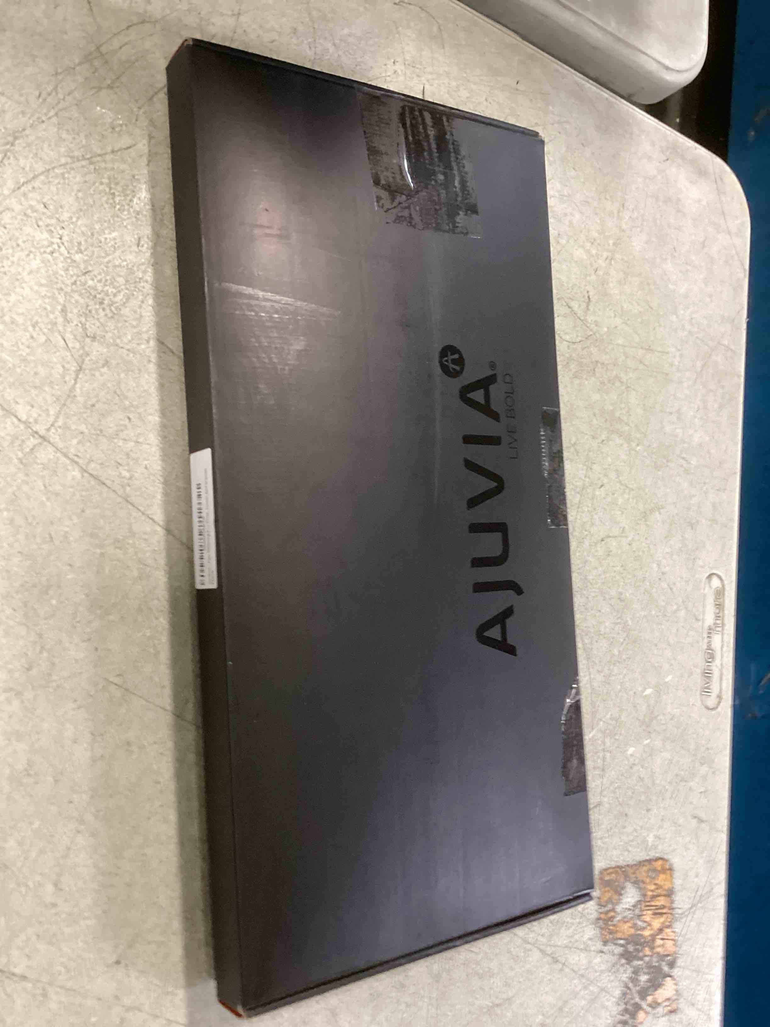 https://s3.amazonaws.com/lotting-images-prod/bidfta/GRN6000085_1710951954341.jpeg