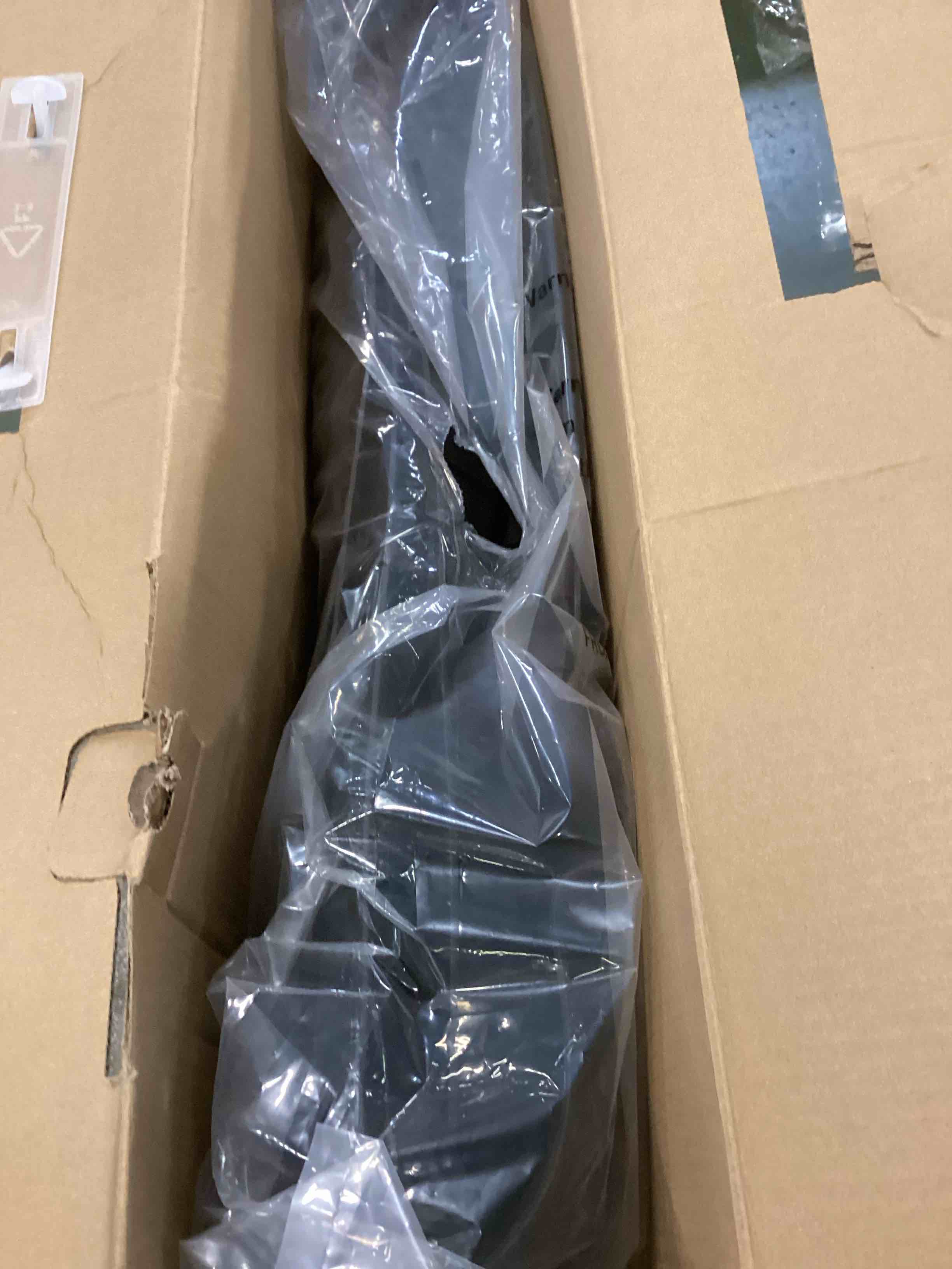https://s3.amazonaws.com/lotting-images-prod/bidfta/GRN6000277_1711032052526.jpeg