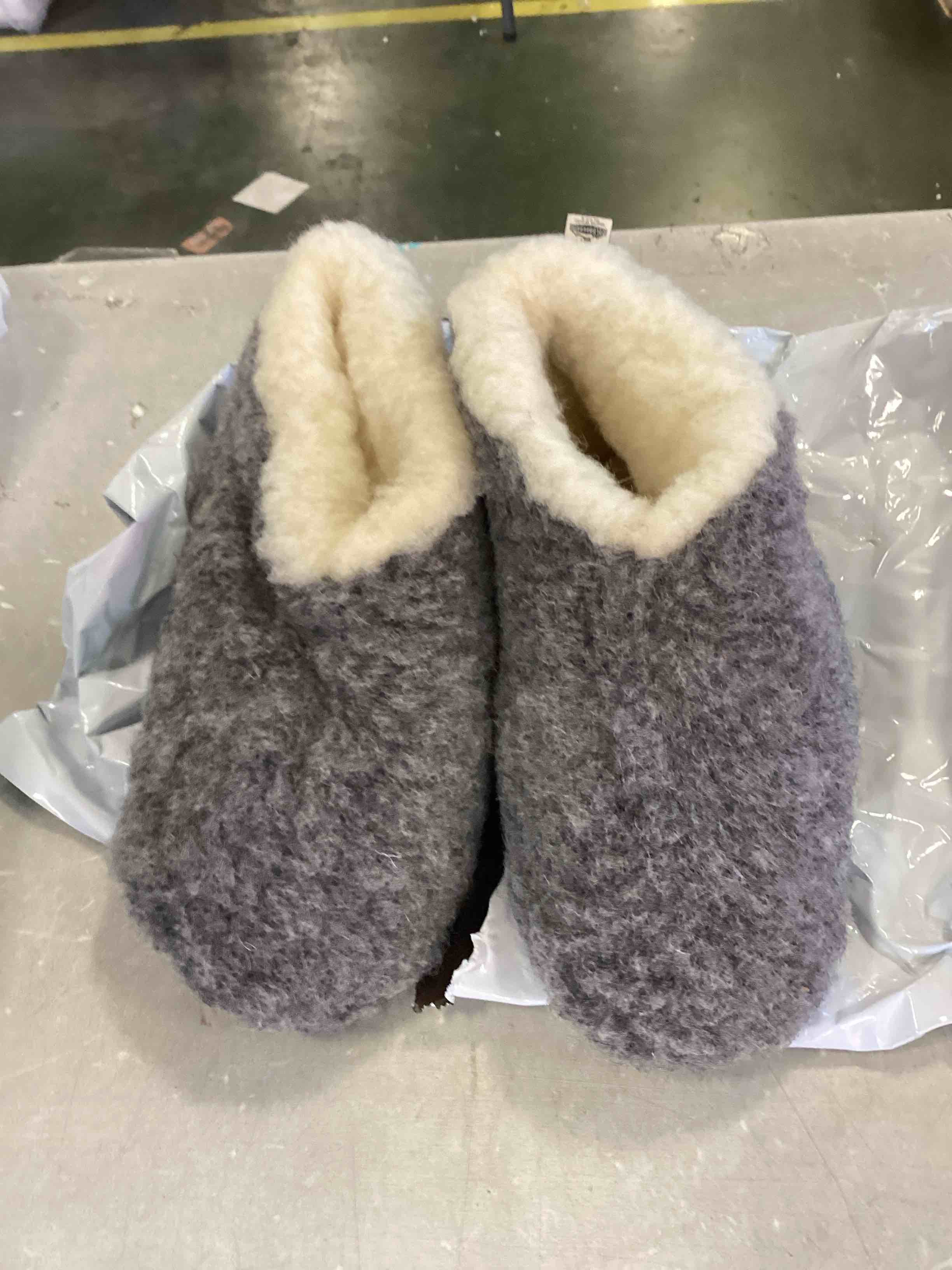 The Merino Wool Slipper Boots ( Size 6 