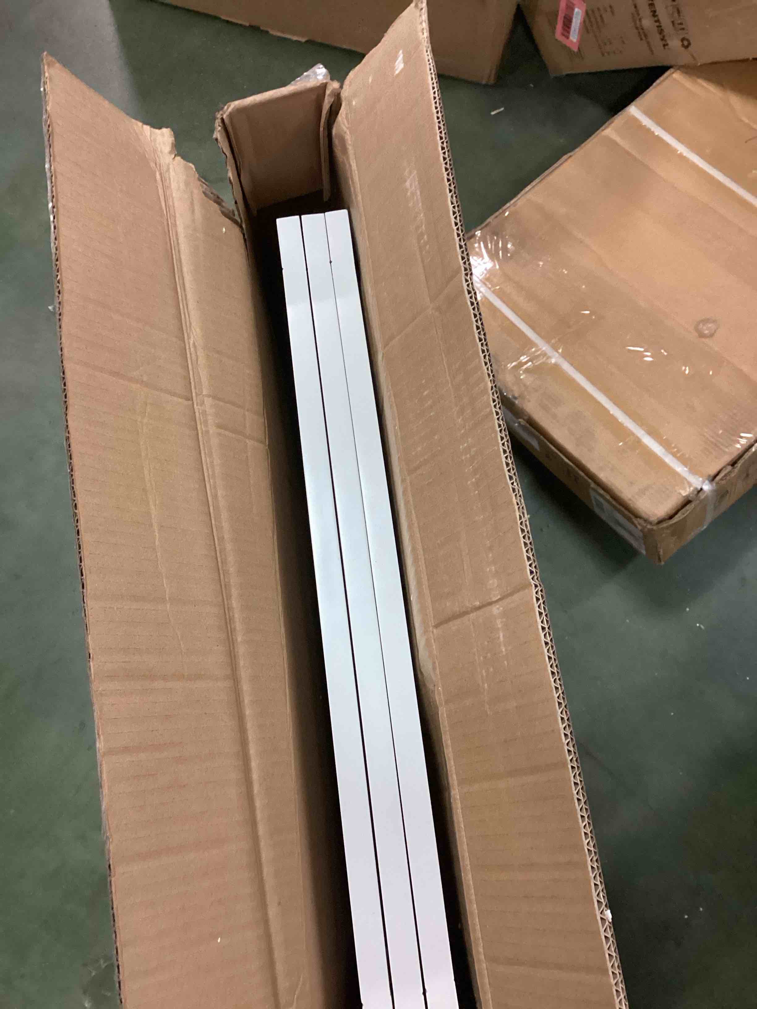 https://s3.amazonaws.com/lotting-images-prod/bidfta/GRN6002893_1710335783757.jpeg