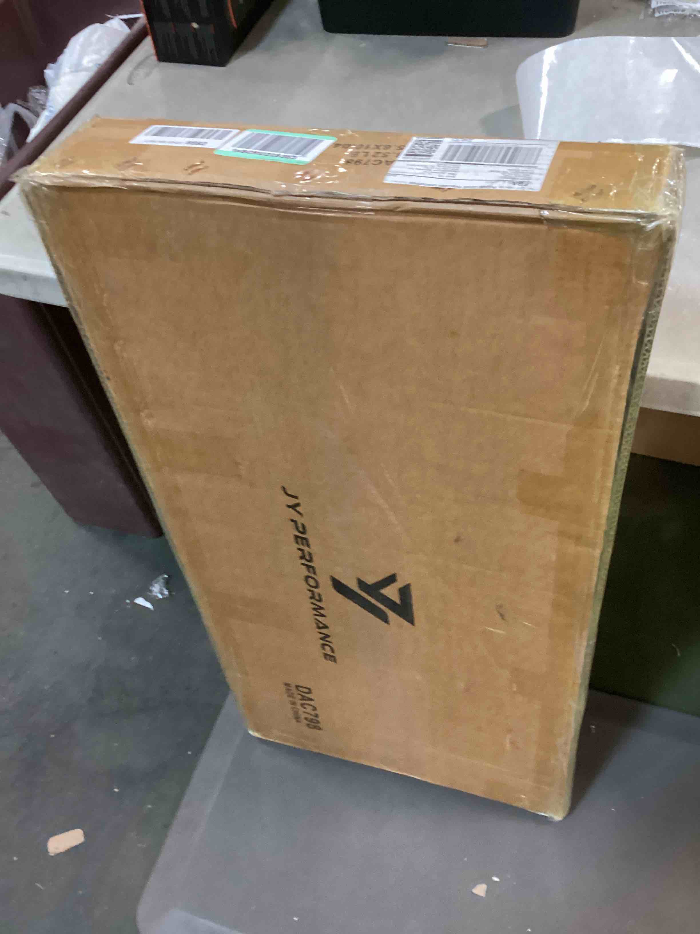 https://s3.amazonaws.com/lotting-images-prod/bidfta/GRN6003584_1709727941037.jpeg