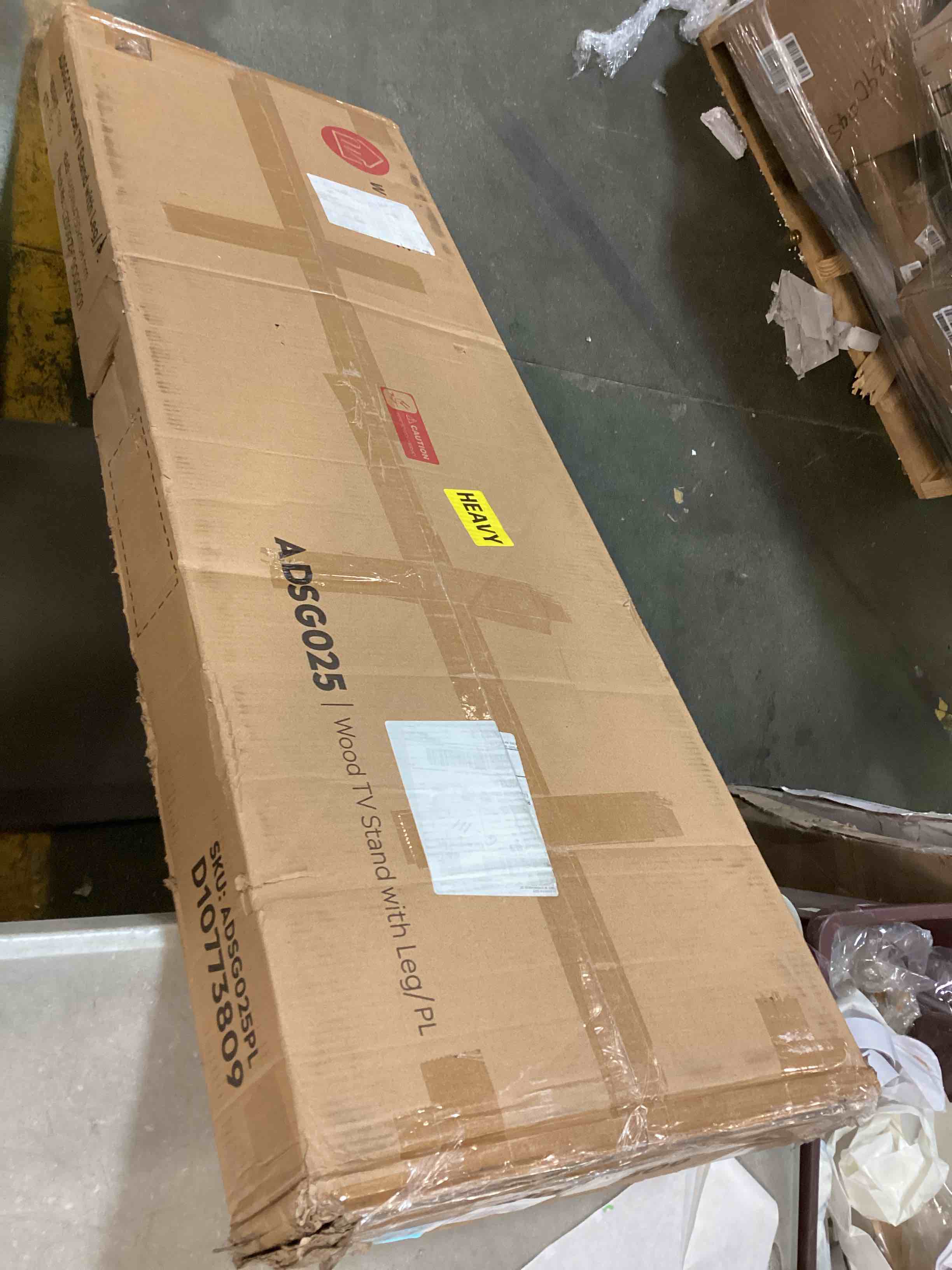 https://s3.amazonaws.com/lotting-images-prod/bidfta/GRN6003701_1709739583409.jpeg