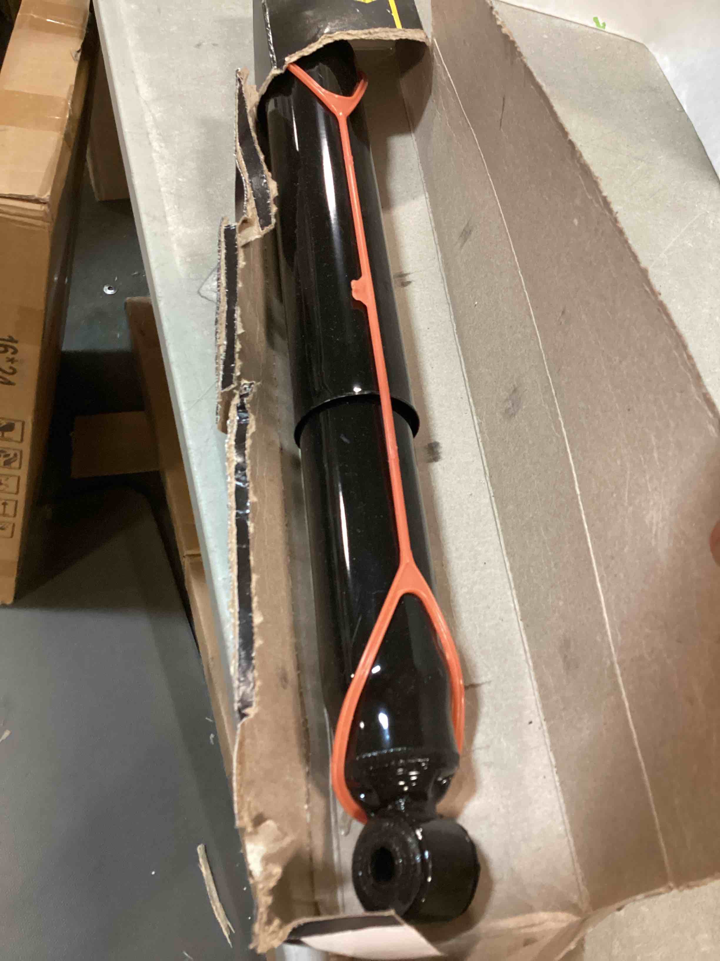 https://s3.amazonaws.com/lotting-images-prod/bidfta/GRN6003806_1709750064743.jpeg