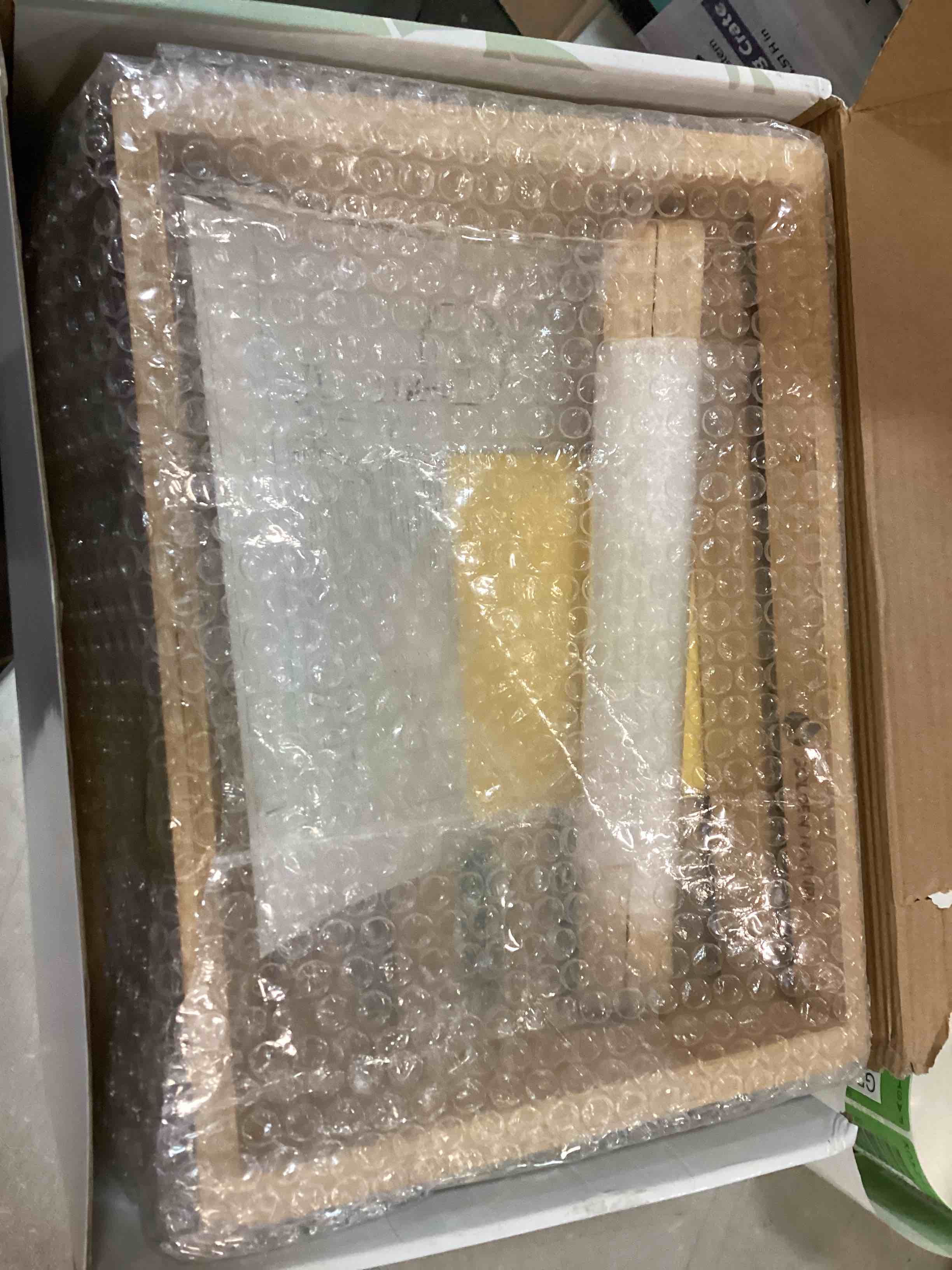 https://s3.amazonaws.com/lotting-images-prod/bidfta/GRN6003842_1709753429374.jpeg