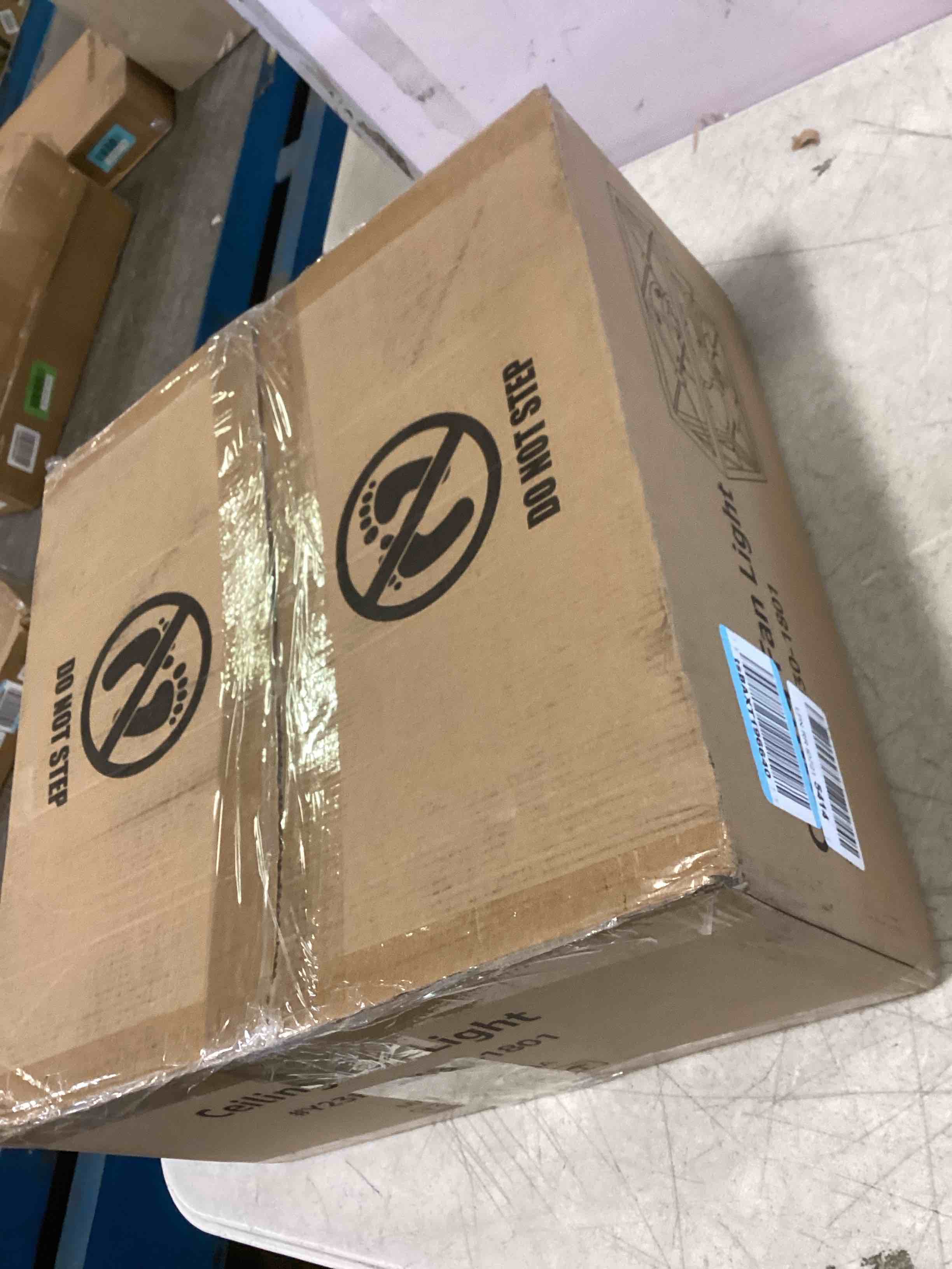 https://s3.amazonaws.com/lotting-images-prod/bidfta/GRN6005968_1710173258363.jpeg
