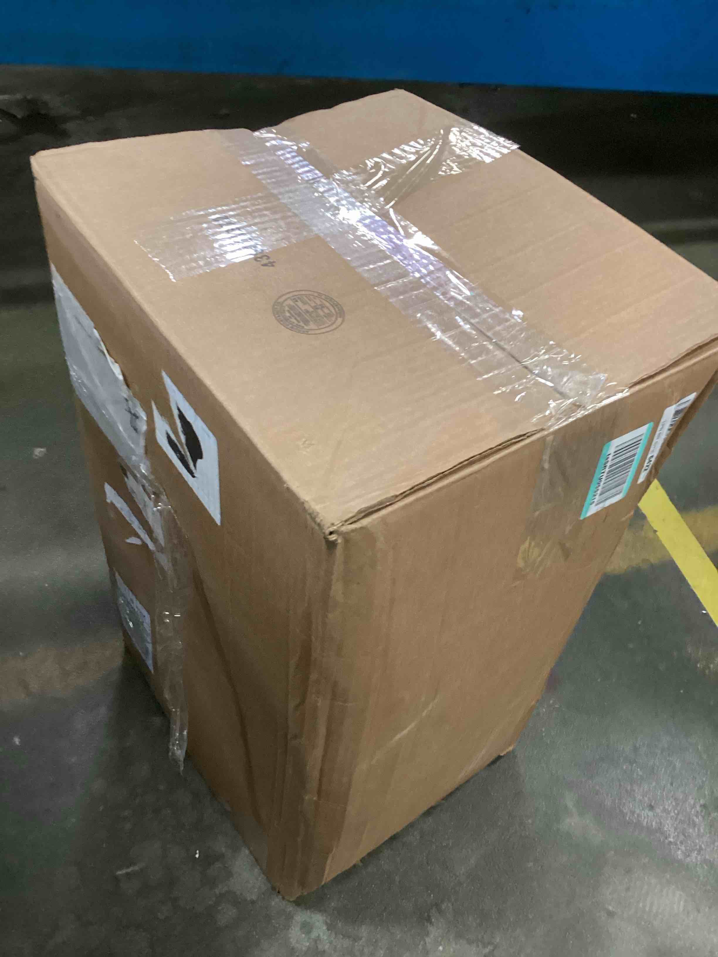 https://s3.amazonaws.com/lotting-images-prod/bidfta/GRN6006147_1710254361575.jpeg