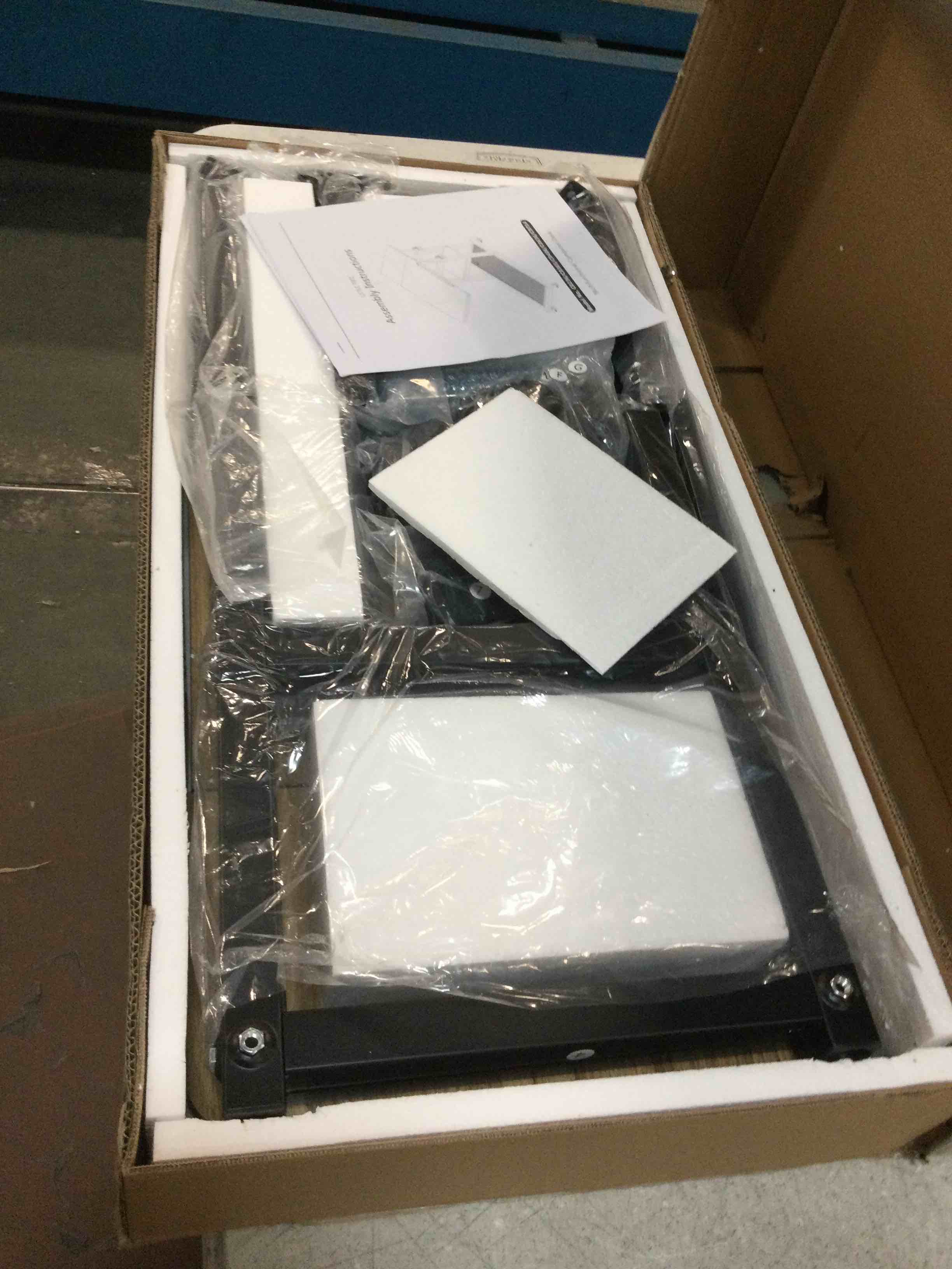 https://s3.amazonaws.com/lotting-images-prod/bidfta/GRN6006517_1709320303930.jpeg