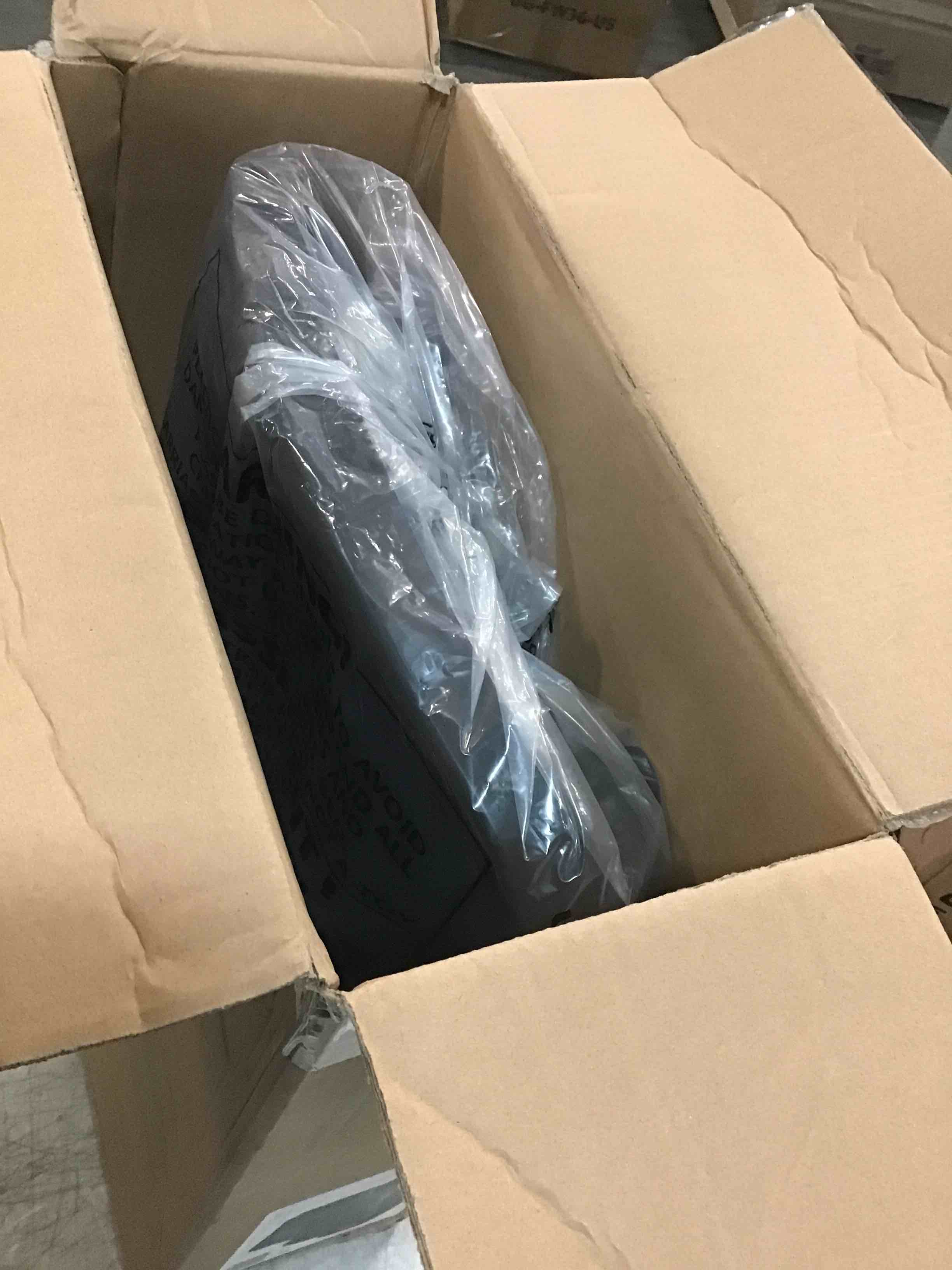 https://s3.amazonaws.com/lotting-images-prod/bidfta/GRN6006704_1709581896129.jpeg