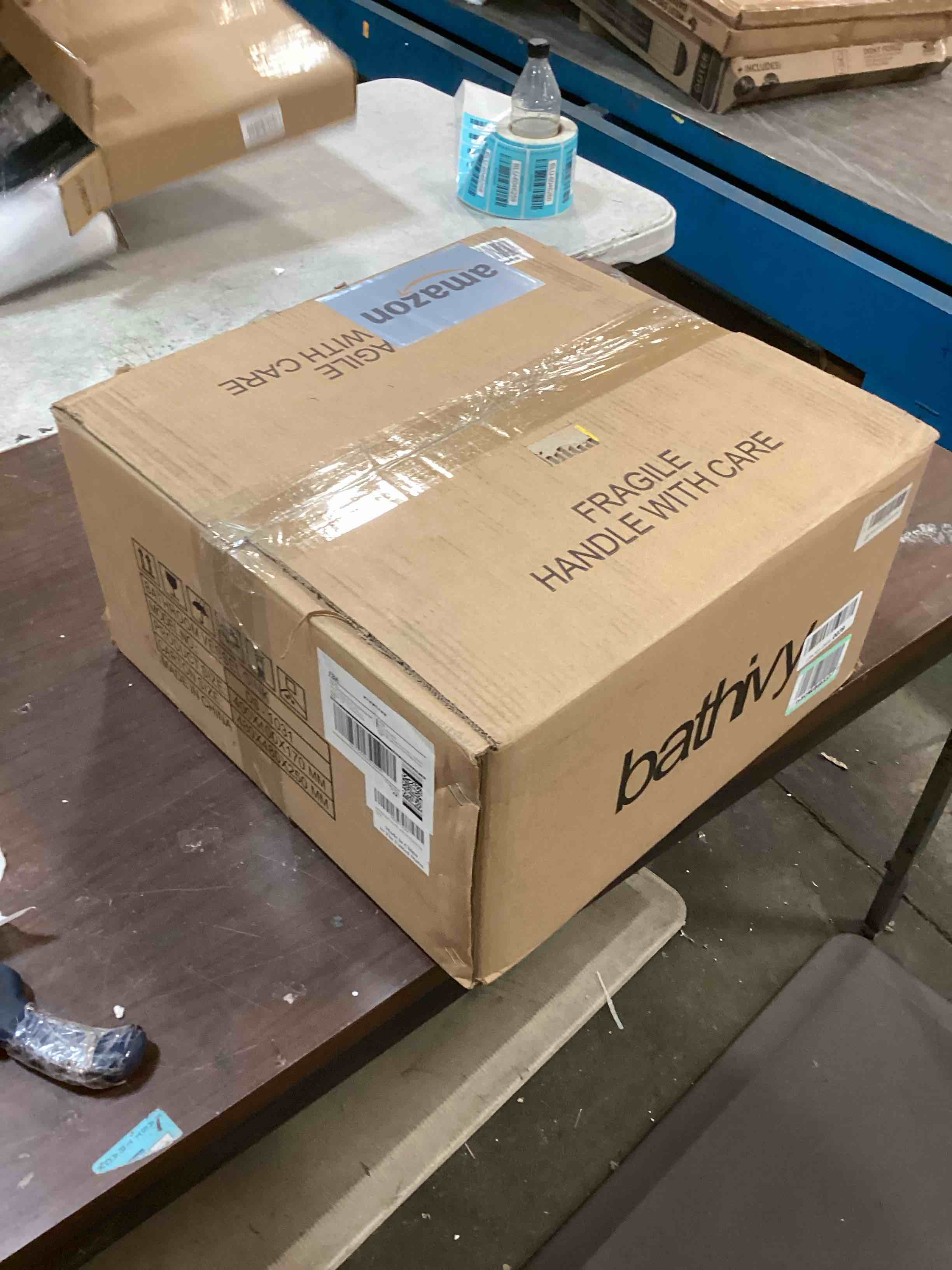 https://s3.amazonaws.com/lotting-images-prod/bidfta/GRN6006957_1709745247832.jpeg