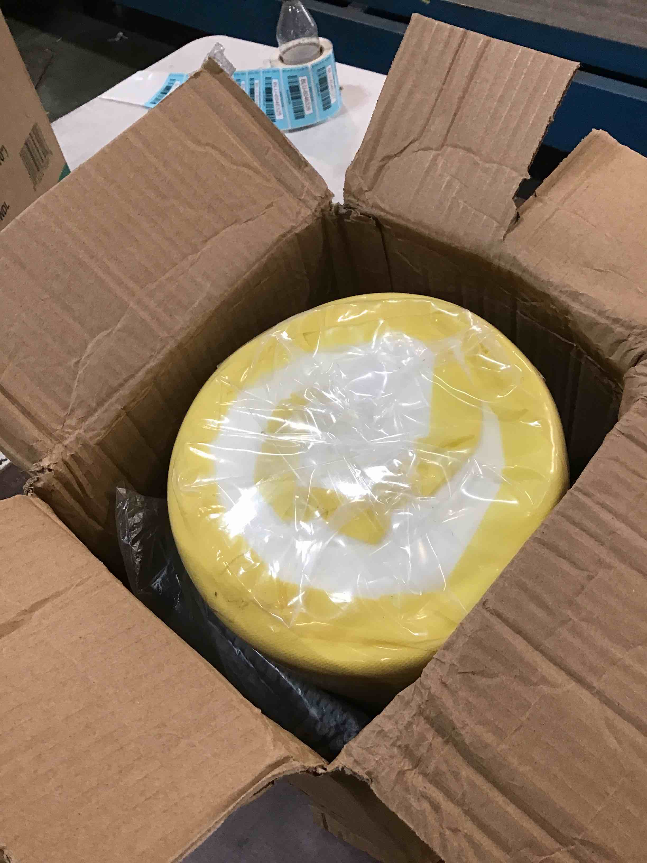 https://s3.amazonaws.com/lotting-images-prod/bidfta/GRN6007040_1709757504837.jpeg