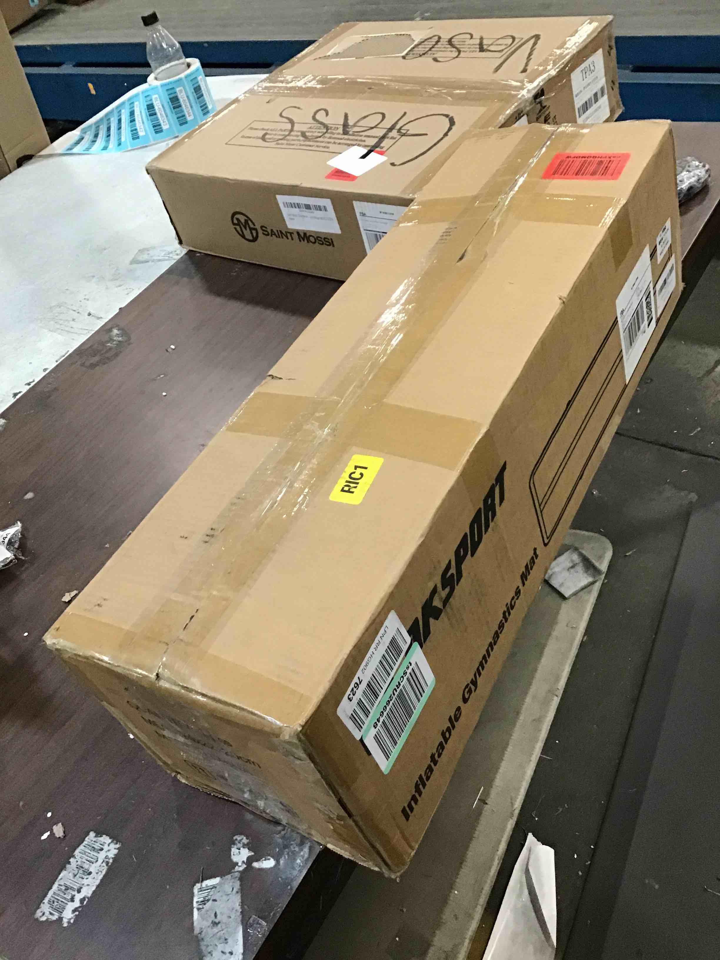 https://s3.amazonaws.com/lotting-images-prod/bidfta/GRN6007053_1709759536854.jpeg
