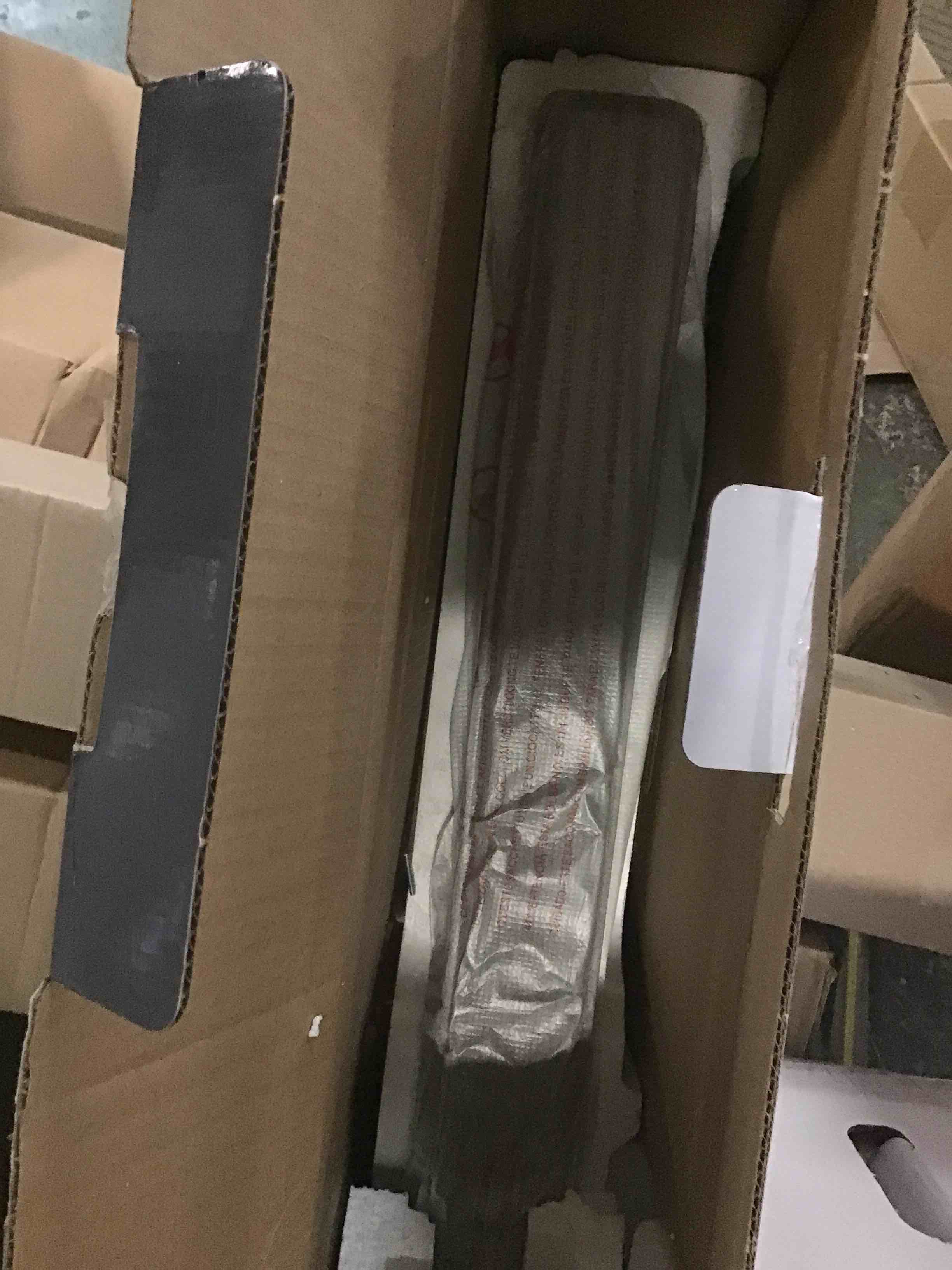 https://s3.amazonaws.com/lotting-images-prod/bidfta/GRN6007413_1709914971935.jpeg