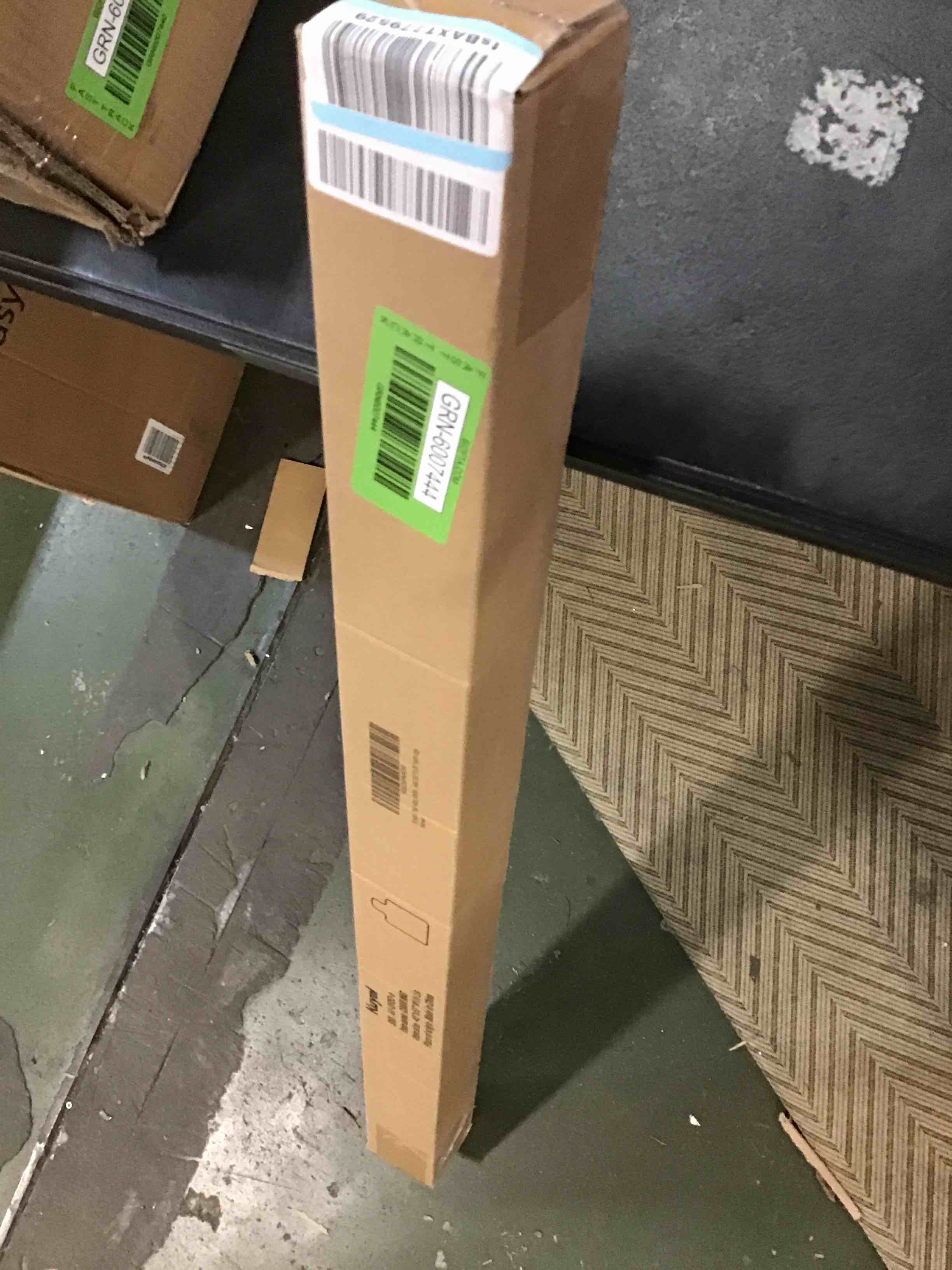 https://s3.amazonaws.com/lotting-images-prod/bidfta/GRN6007444_1709918643236.jpeg