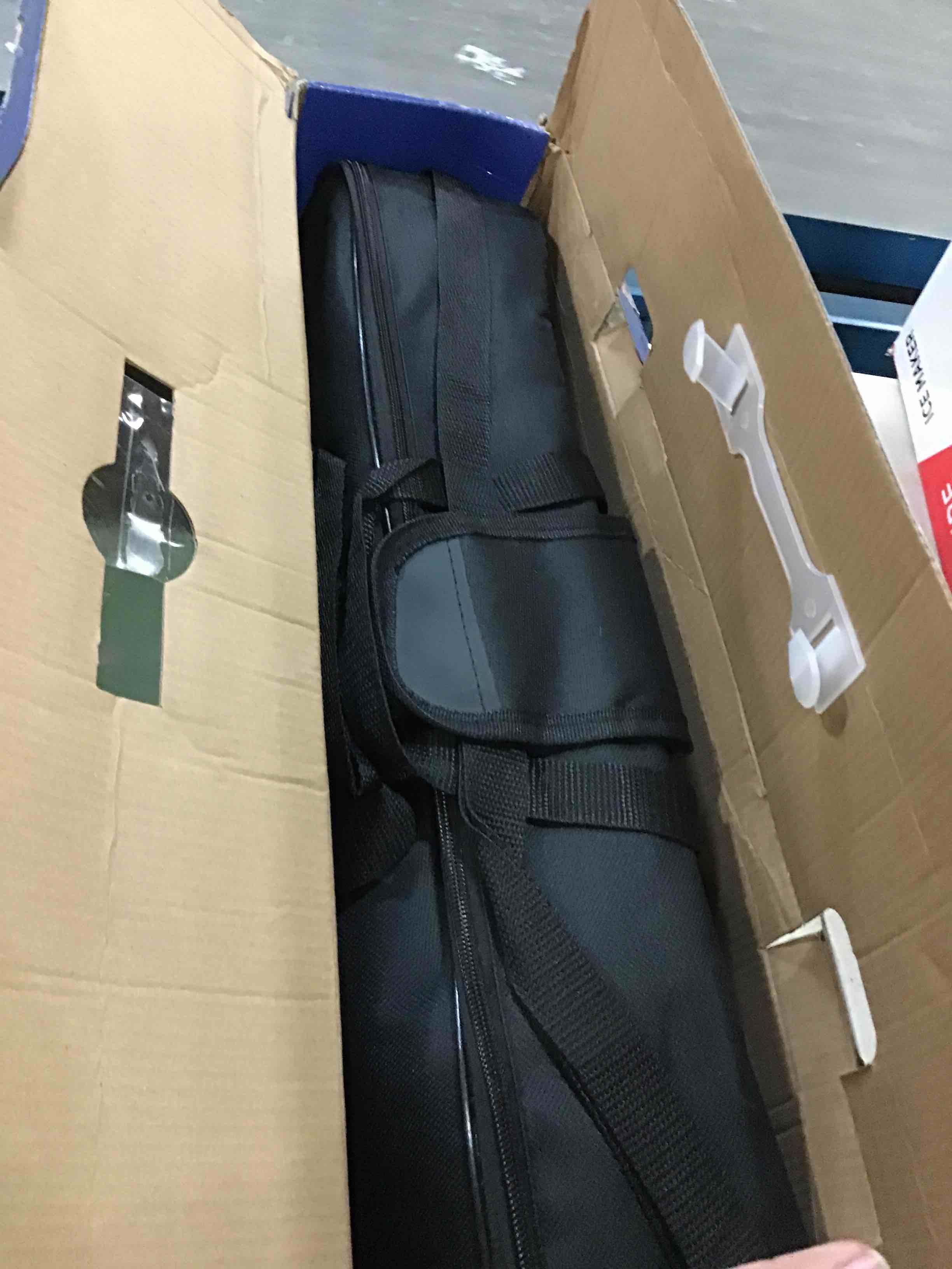https://s3.amazonaws.com/lotting-images-prod/bidfta/GRN6007712_1710156498697.jpeg