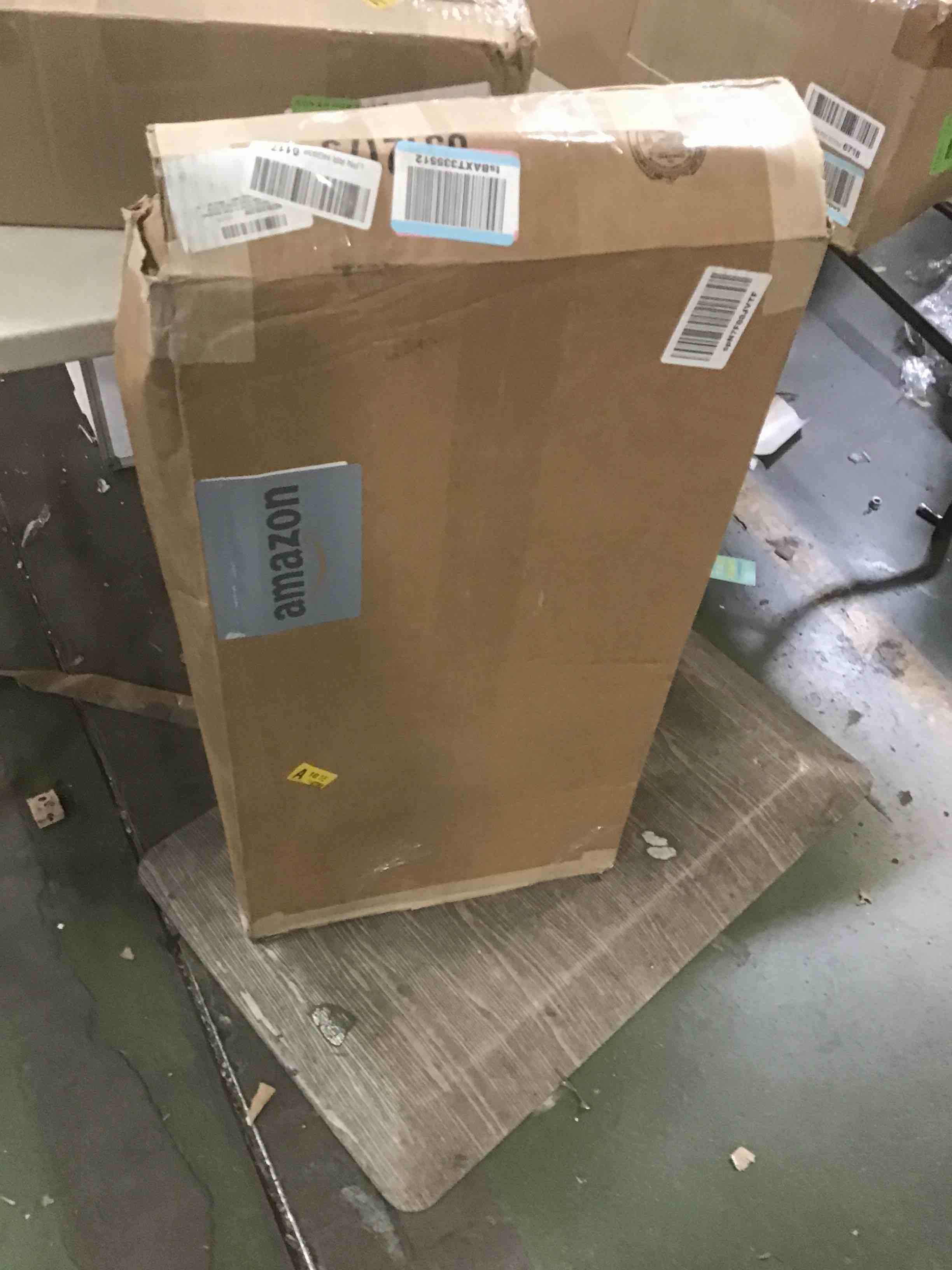 https://s3.amazonaws.com/lotting-images-prod/bidfta/GRN6007888_1710181729766.jpeg