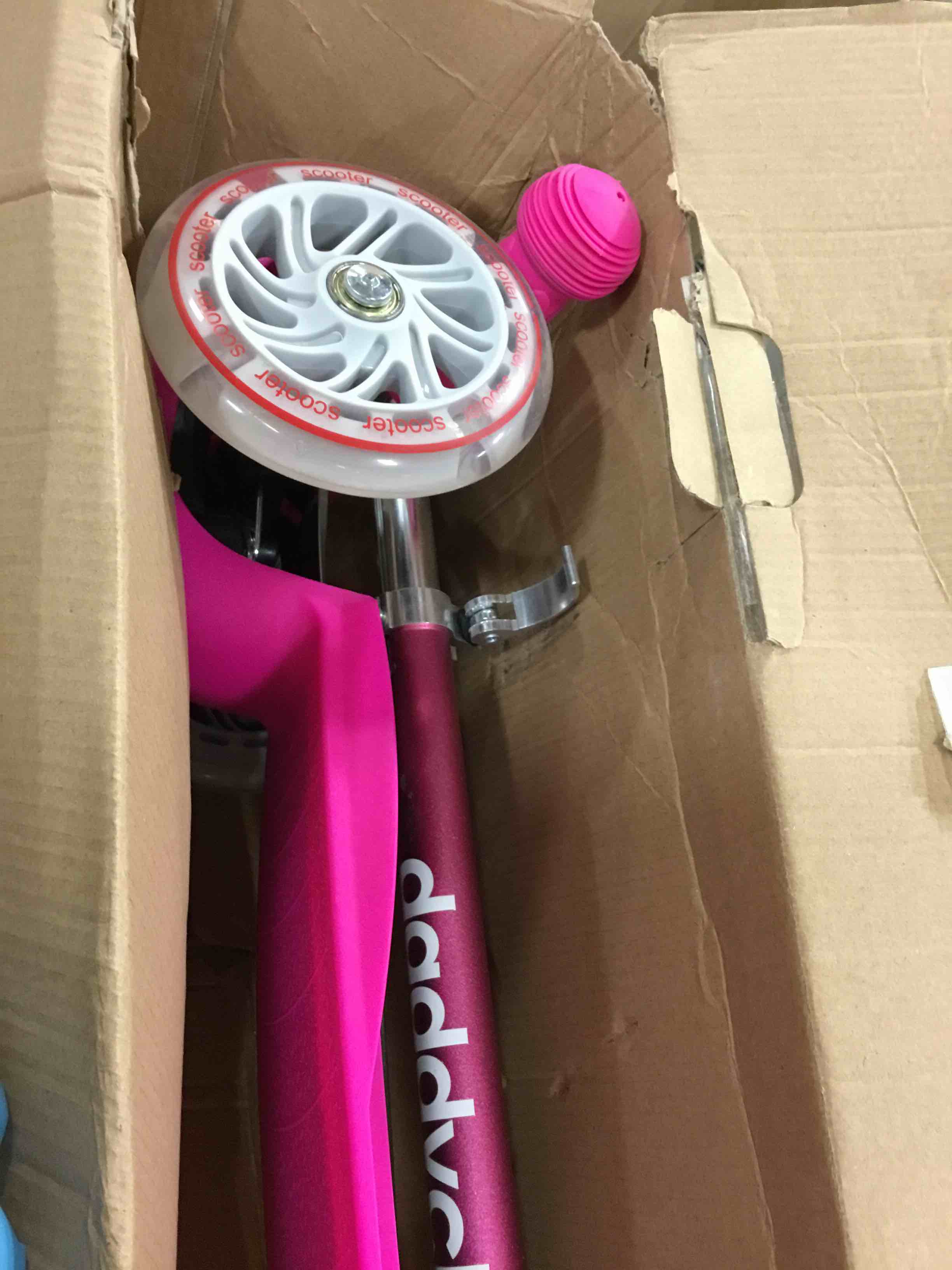 https://s3.amazonaws.com/lotting-images-prod/bidfta/GRN6008279_1713465450768.jpeg