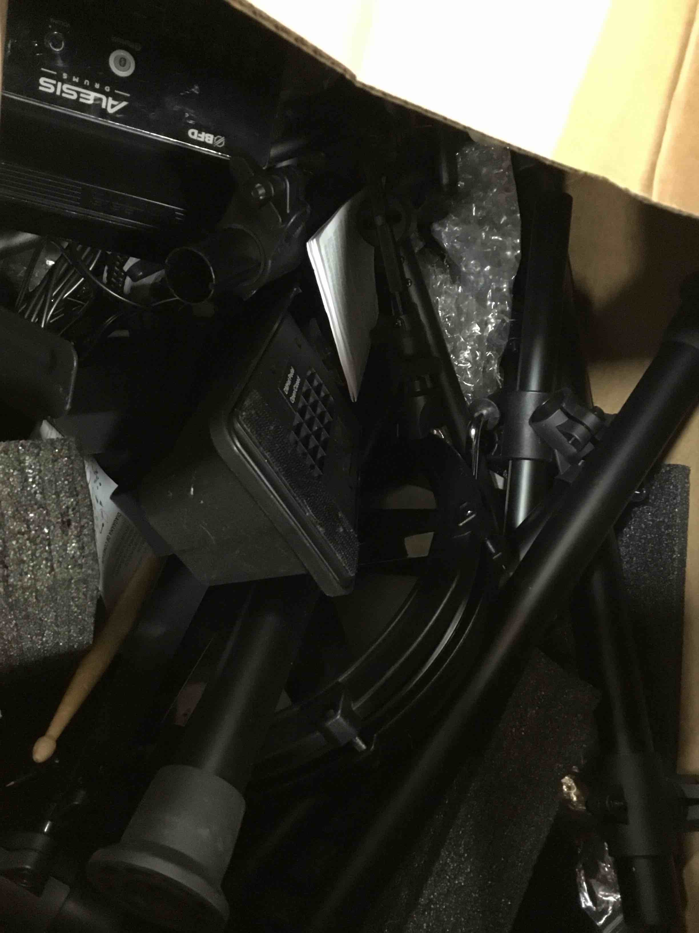 https://s3.amazonaws.com/lotting-images-prod/bidfta/GRN6008282_1713466044592.jpeg