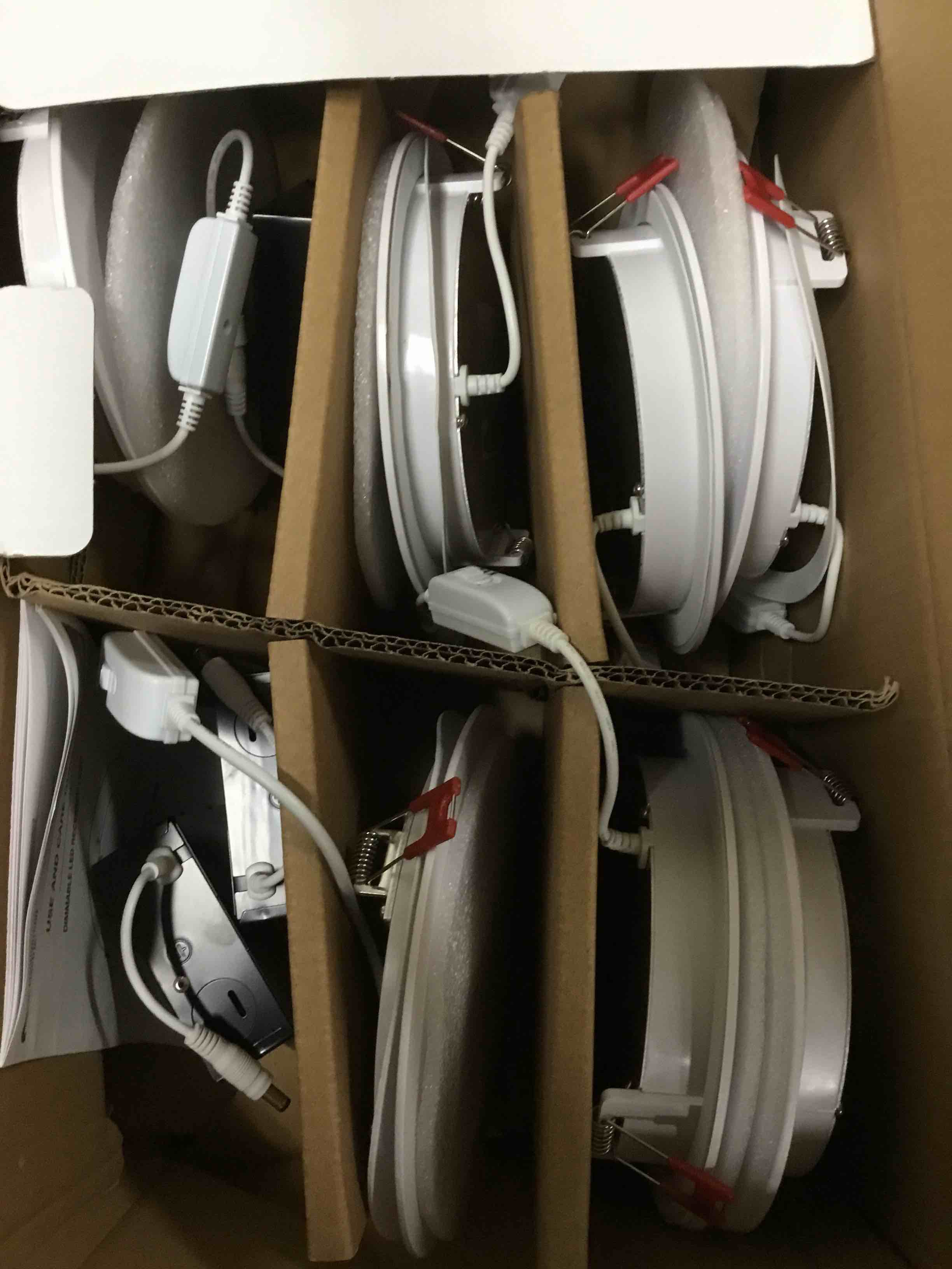 https://s3.amazonaws.com/lotting-images-prod/bidfta/GRN6008910_1715720063207.jpeg