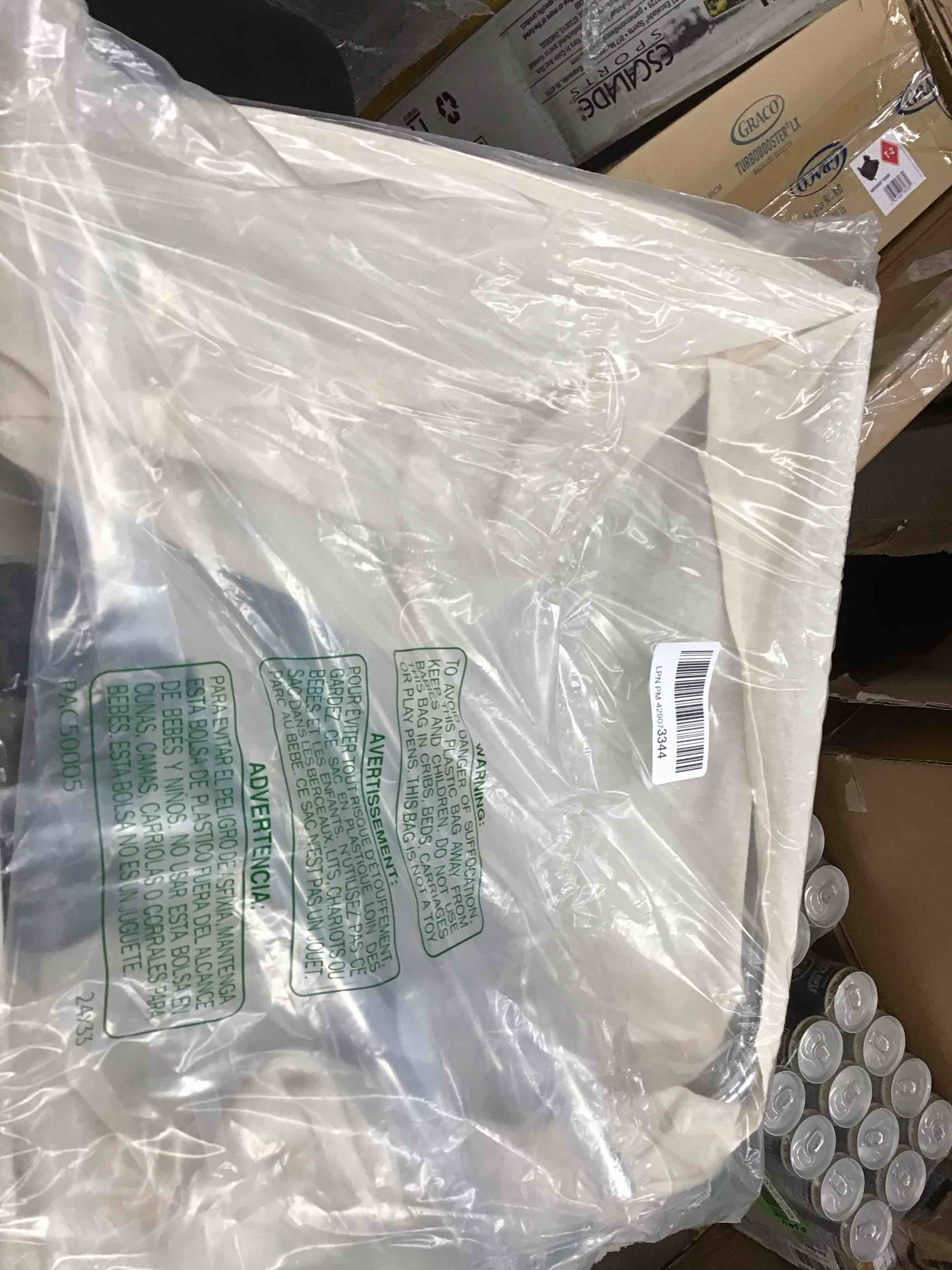 https://s3.amazonaws.com/lotting-images-prod/bidfta/GRN6012413_1715259641412.jpeg