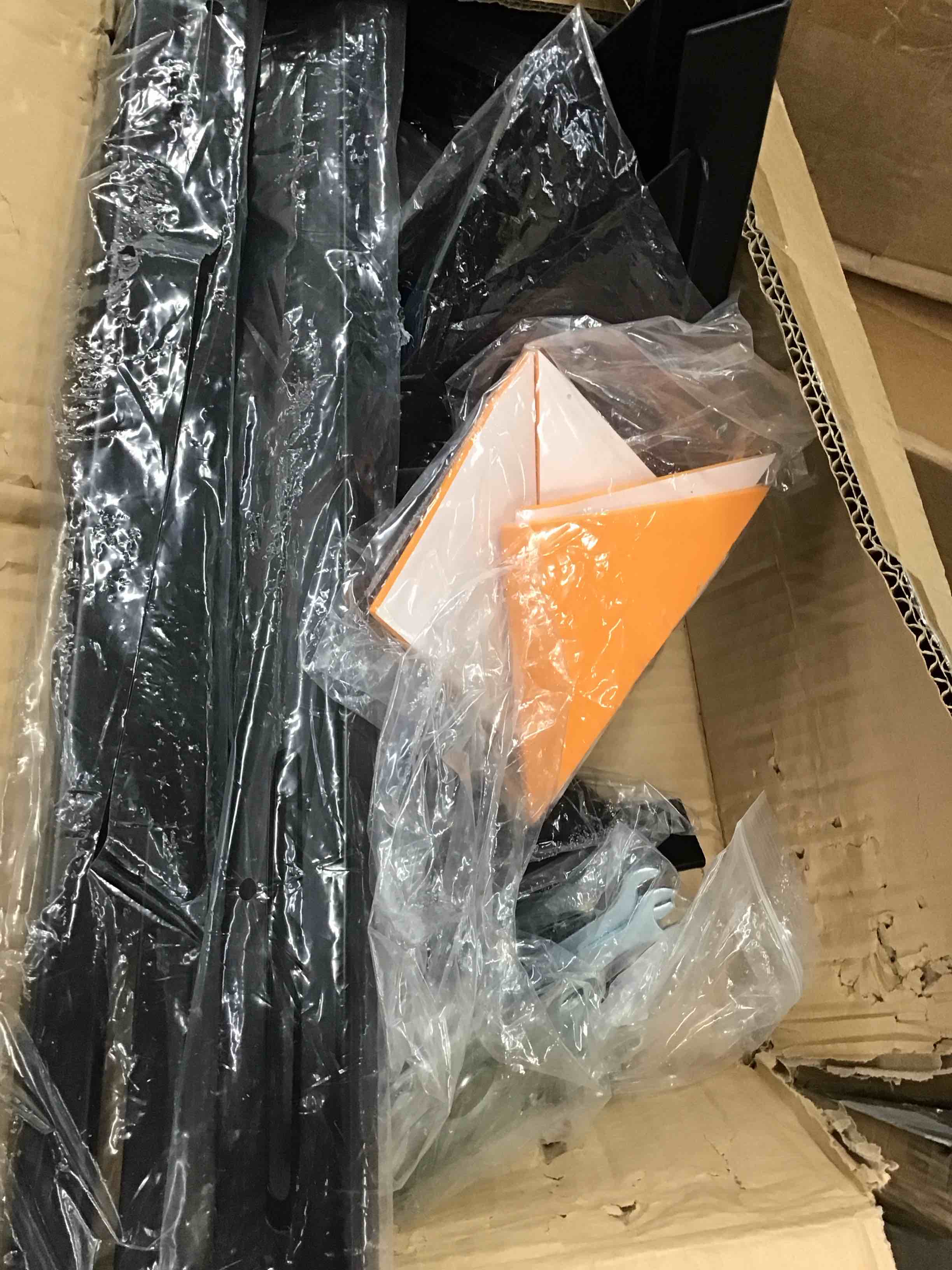 https://s3.amazonaws.com/lotting-images-prod/bidfta/GRN6012417_1715260755748.jpeg