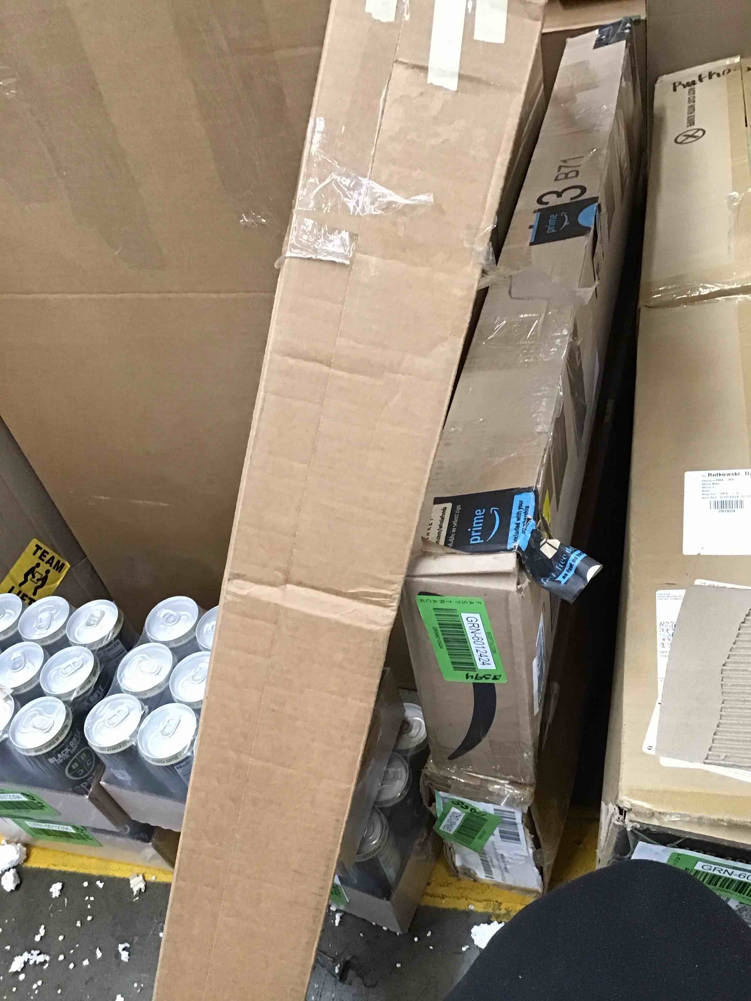 https://s3.amazonaws.com/lotting-images-prod/bidfta/GRN6012425_1715262104511.jpeg