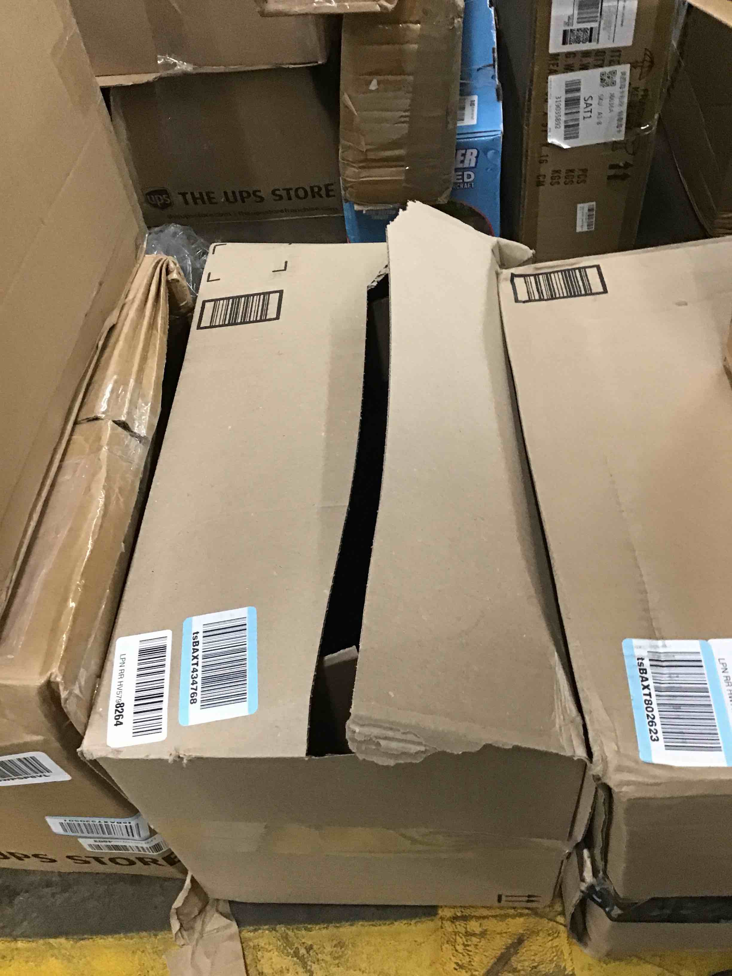 https://s3.amazonaws.com/lotting-images-prod/bidfta/GRN6016381_1717793311988.jpeg