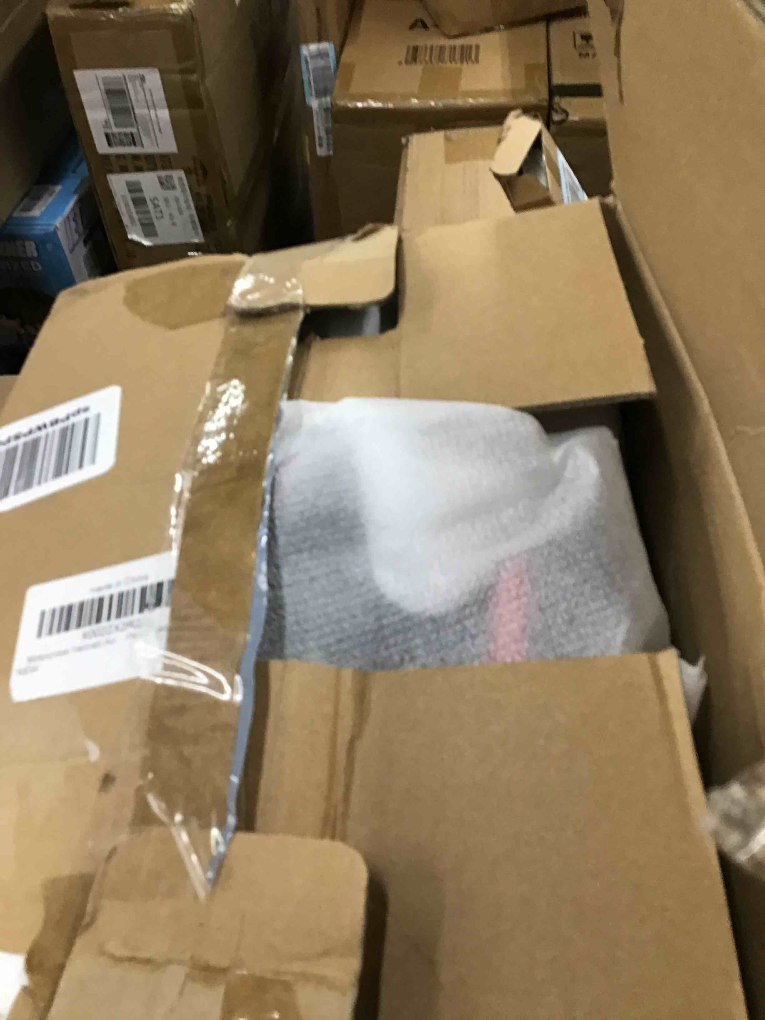 https://s3.amazonaws.com/lotting-images-prod/bidfta/GRN6016384_1717793502776.jpeg