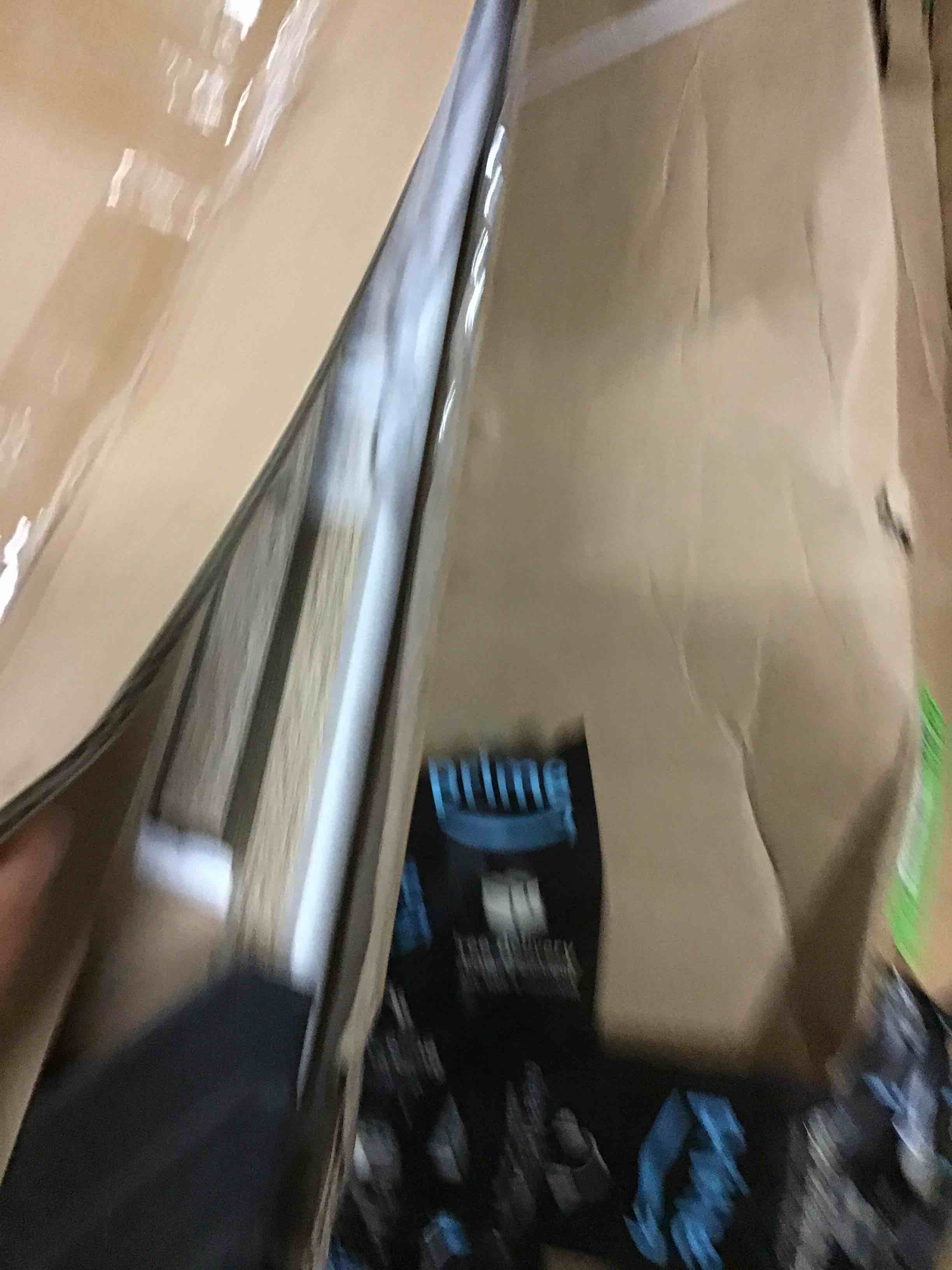 https://s3.amazonaws.com/lotting-images-prod/bidfta/GRN6016811_1718628417089.jpeg
