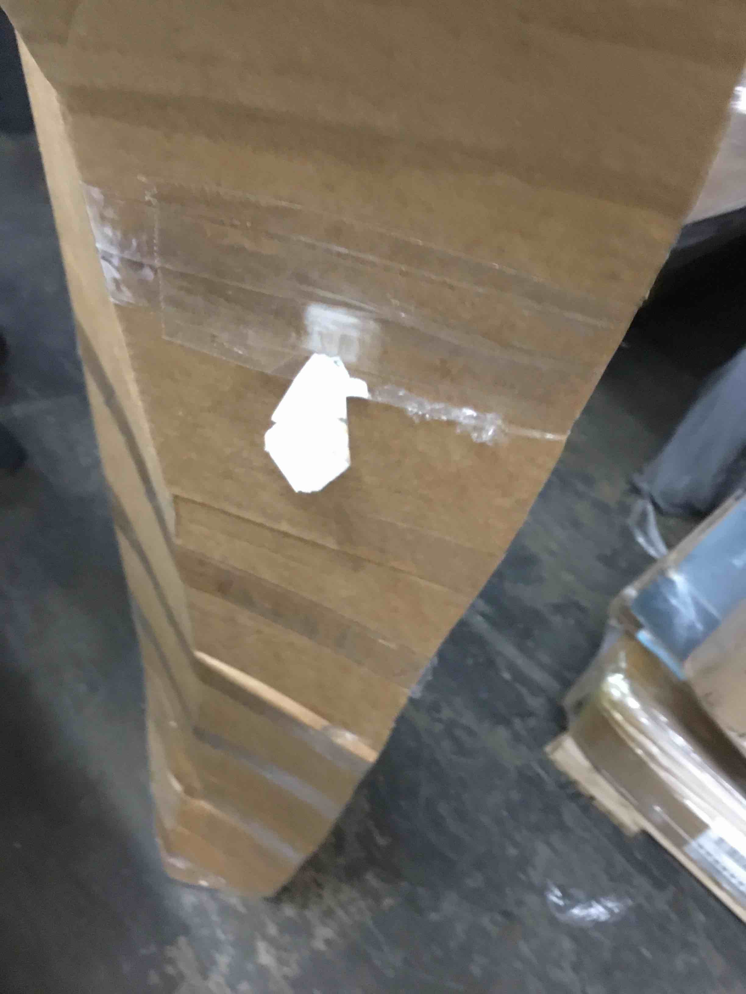https://s3.amazonaws.com/lotting-images-prod/bidfta/GRN6018091_1720550818342.jpeg